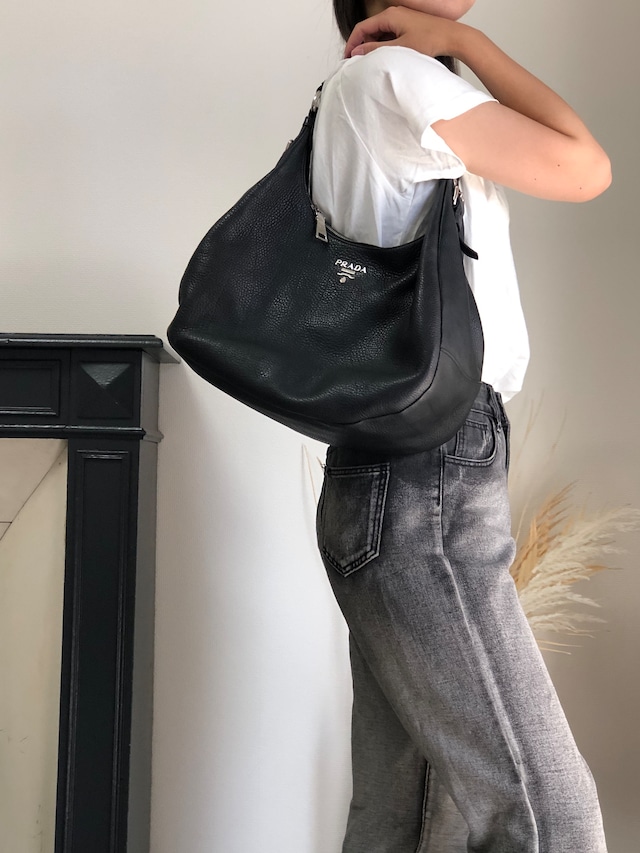 PRADA プラダ ショルダーバッグ ブラック ロゴ レザー ホーボーバッグ vintage ヴィンテージ オールド 53rvk2