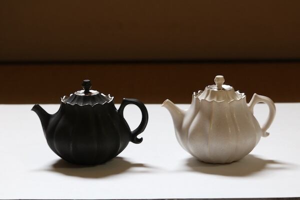 すずらん 茶壺 中