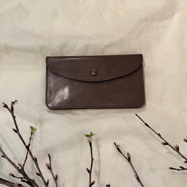 B.stuff　「フラウ」長財布