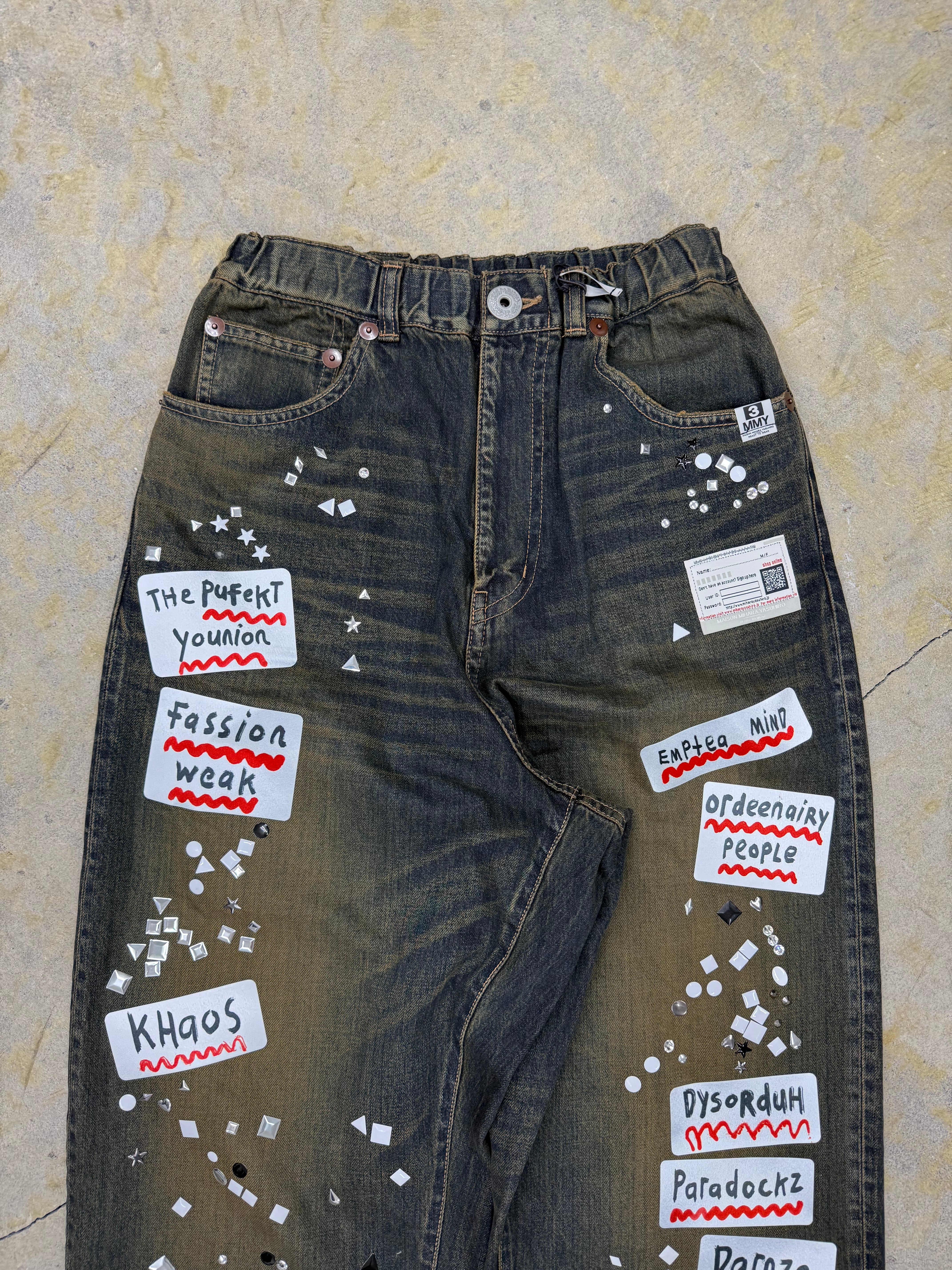 Maison MIHARA YASUHIRO | JEANS w STICKER | INDIGO | HOWDAY