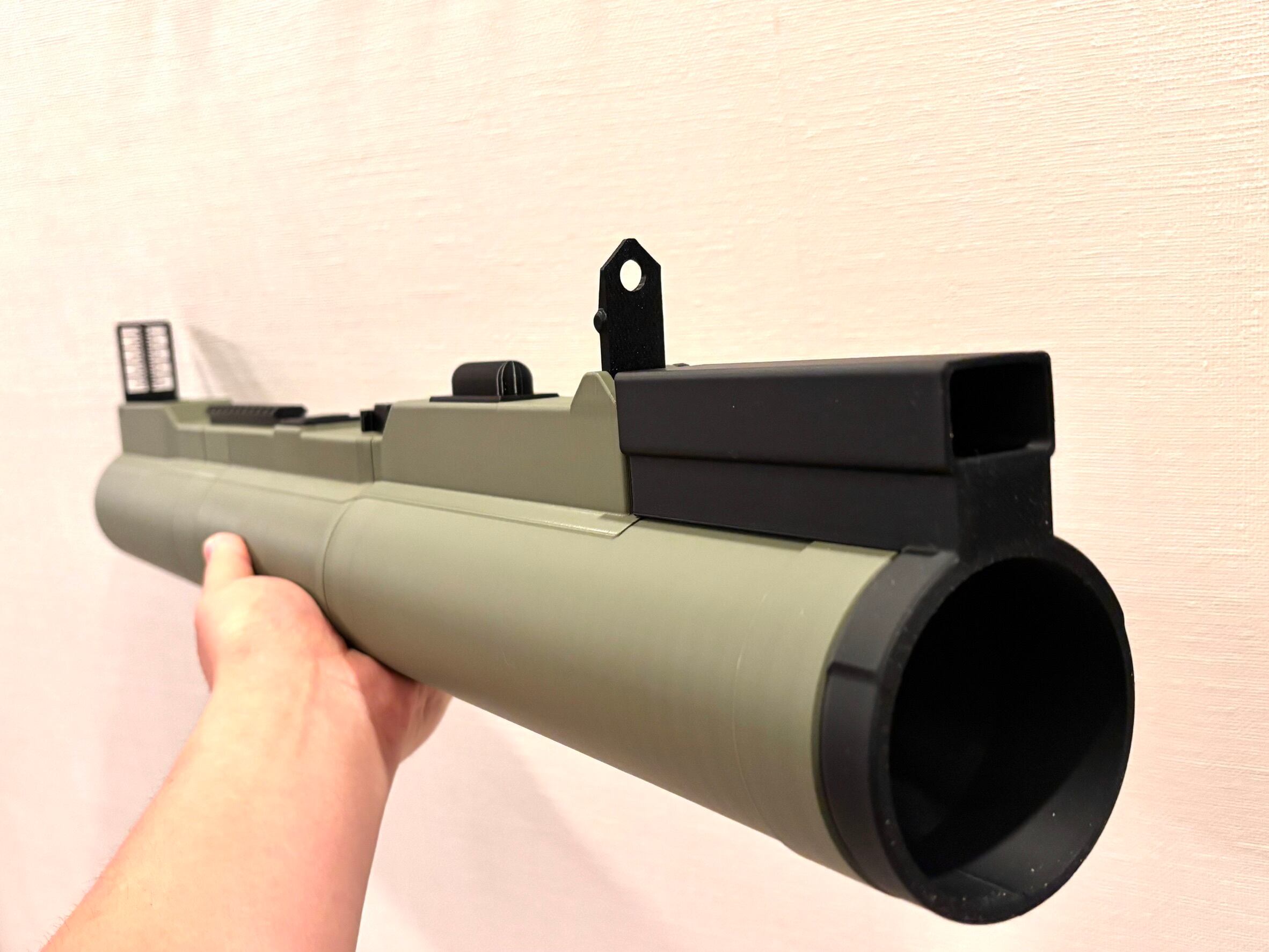 1:1 M72 LAW ロケット レプリカモデル(金属なし、発射機能なし) 1:1 M72 LAW ロケット レプリカモデル(金属なし、発射機能なし) | 3D