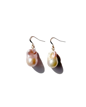 Baroque pearl pierce/earring -Pink-