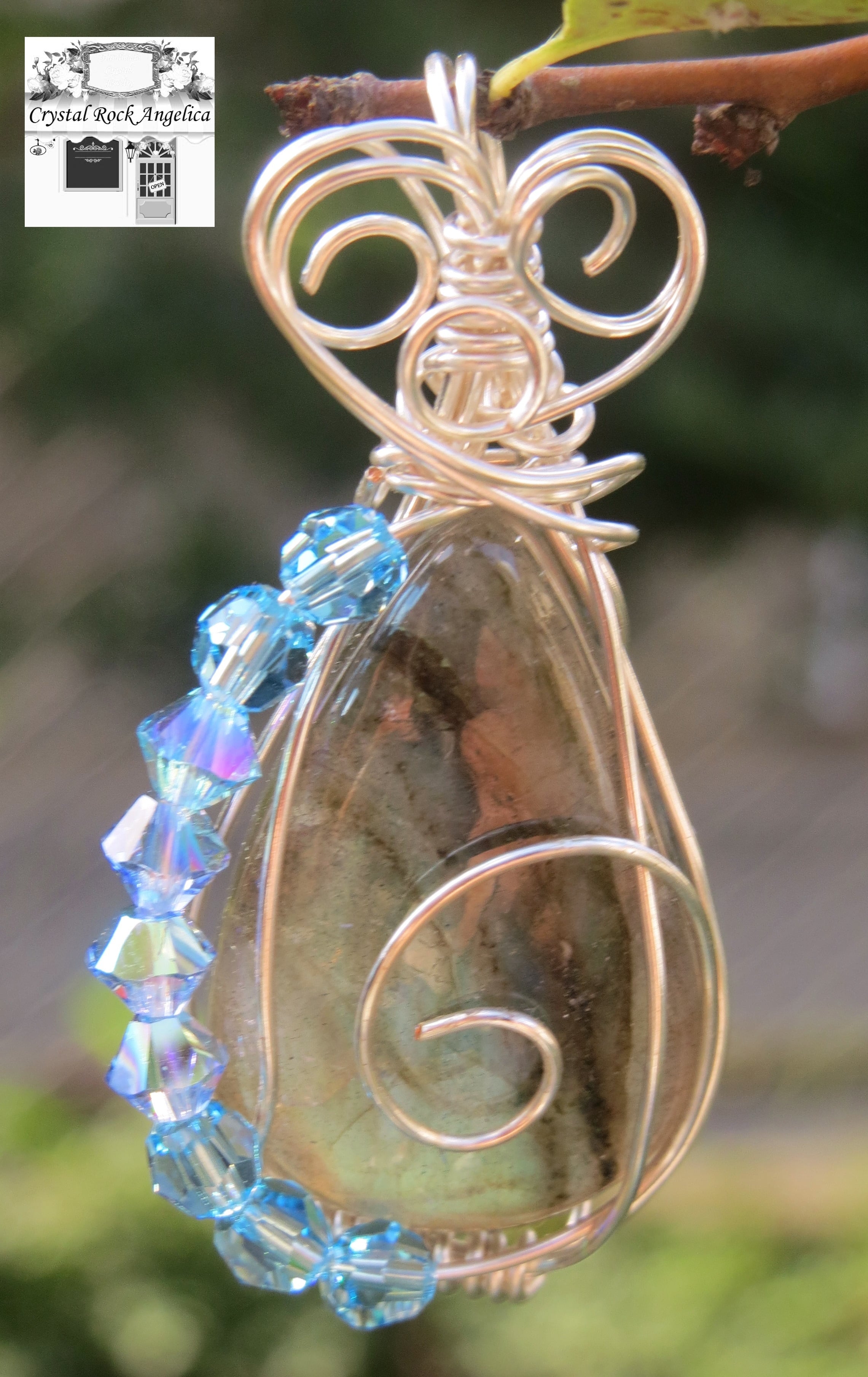 ラブラドライト ワイヤーラッピング ペンダント ラブラドライトのワイヤーラッピングペンダント | Crystal Rock Angelica
