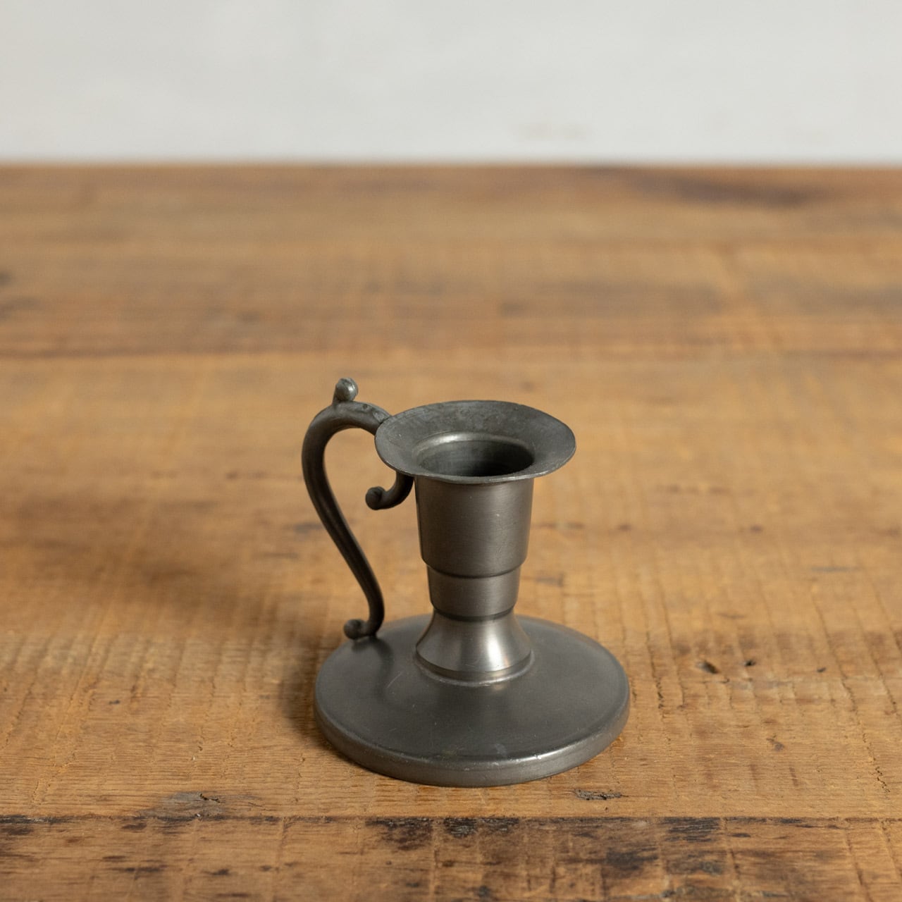 Pewter Candle Stand / ピューター キャンドルスタンド  〈キャンドルホルダー・燭台・ろうそく・オブジェ・アンティーク・ヴィンテージ〉113003 | SHABBY'S MARKETPLACE　 アンティーク・ヴィンテージ 家具や雑貨のお店 powered by BASE