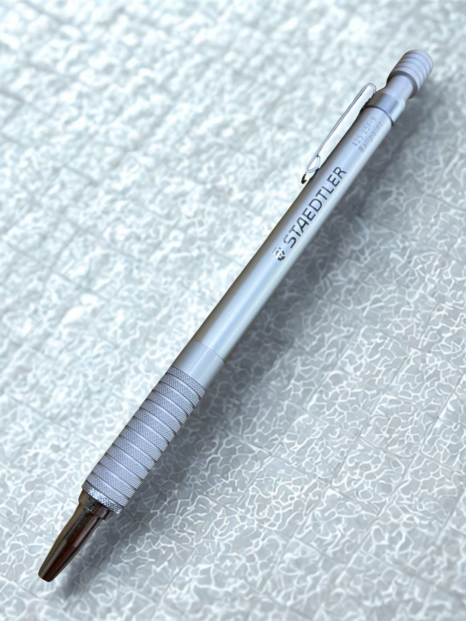 STAEDTLER 油性ボールペン シルバーシリーズ 425 25F-9 | 文房具・雑貨