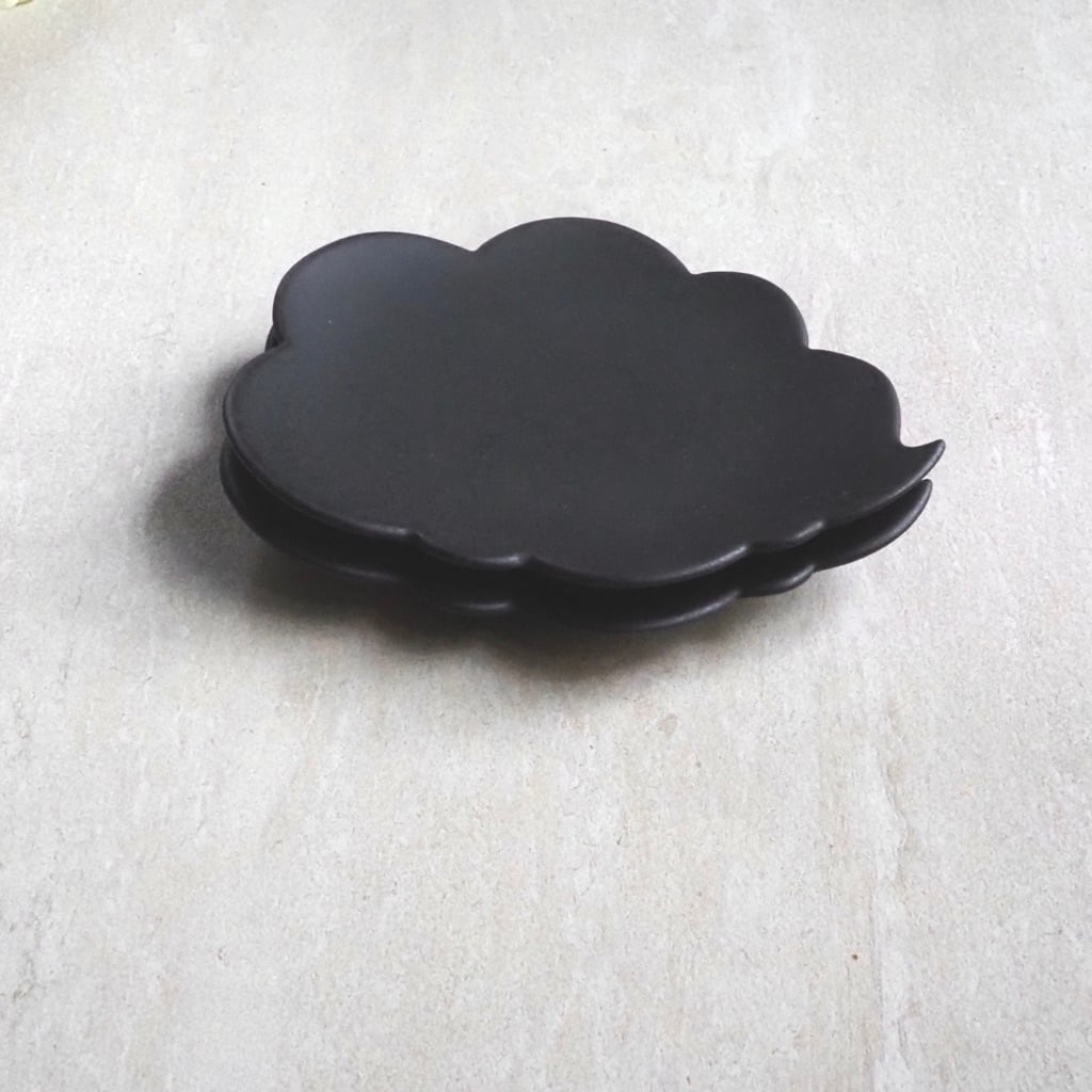 東 一仁/ウンリュウ小皿 black
