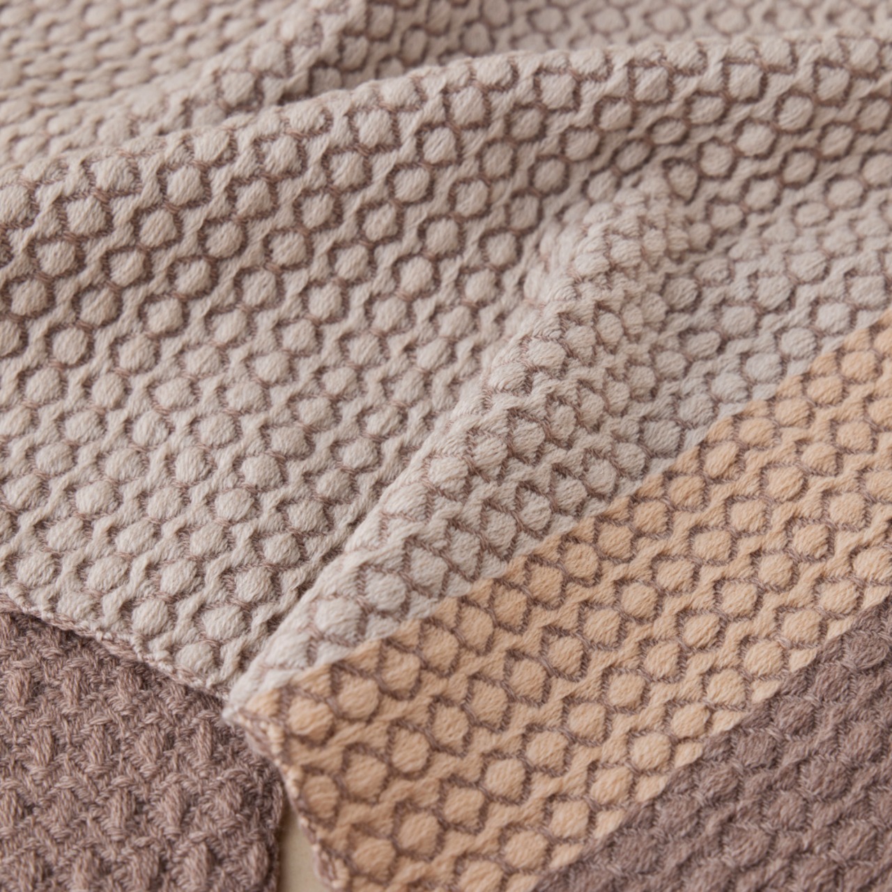 【全3色】なめらかシンプル ふわもこマフラー ~○（まる）~