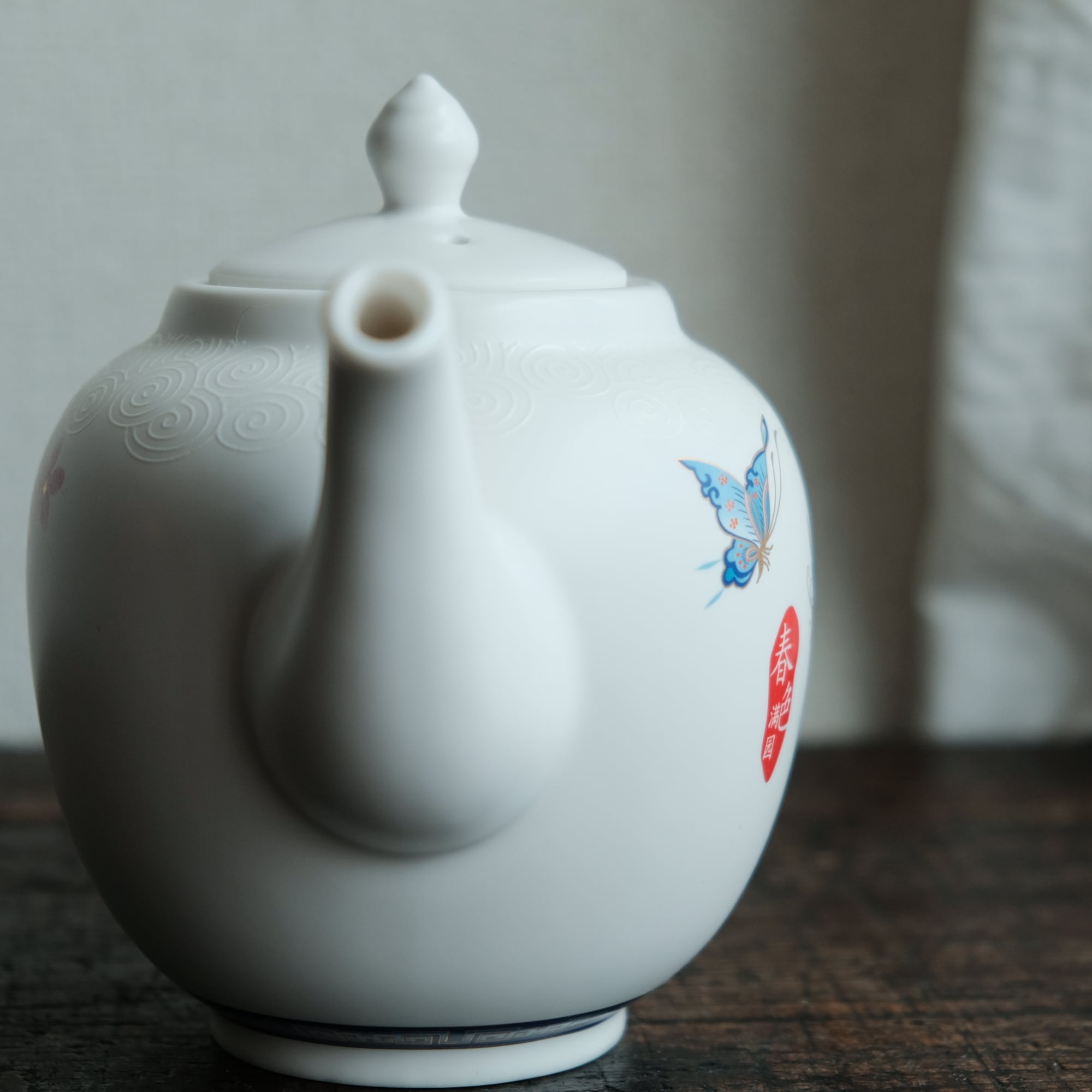 シノワズリ　景徳鎮　民国期　浅绛彩　蓋付き小物入れ　菓子器　茶壺　在銘 景徳鎮 ティーポット 急須 中国 茶器 デッドストック シノワズリ