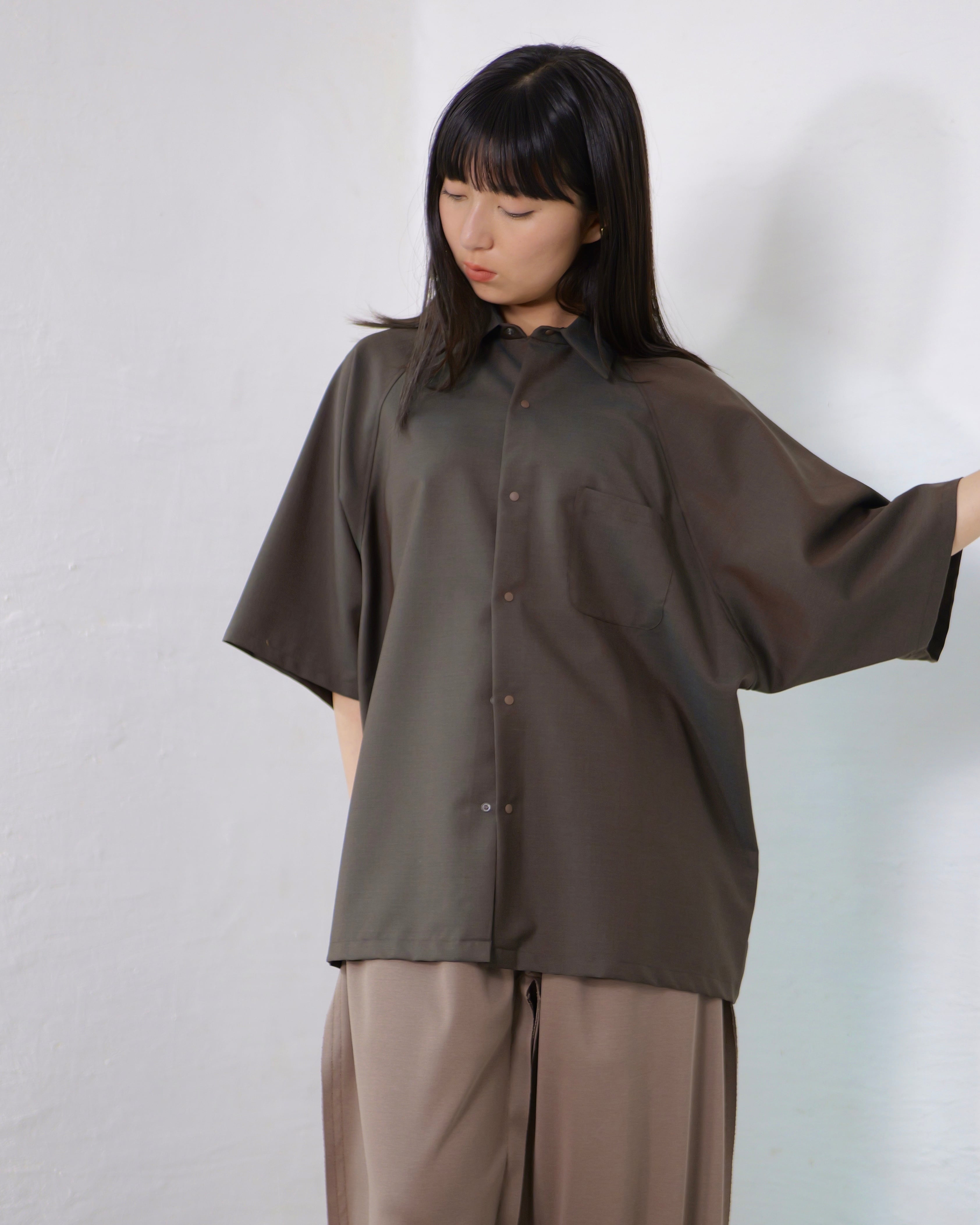 itochi 半袖シャツ ダークブラウン itochi - Wool & Kid mohair Tropical half sleeve shirt ：iridescent