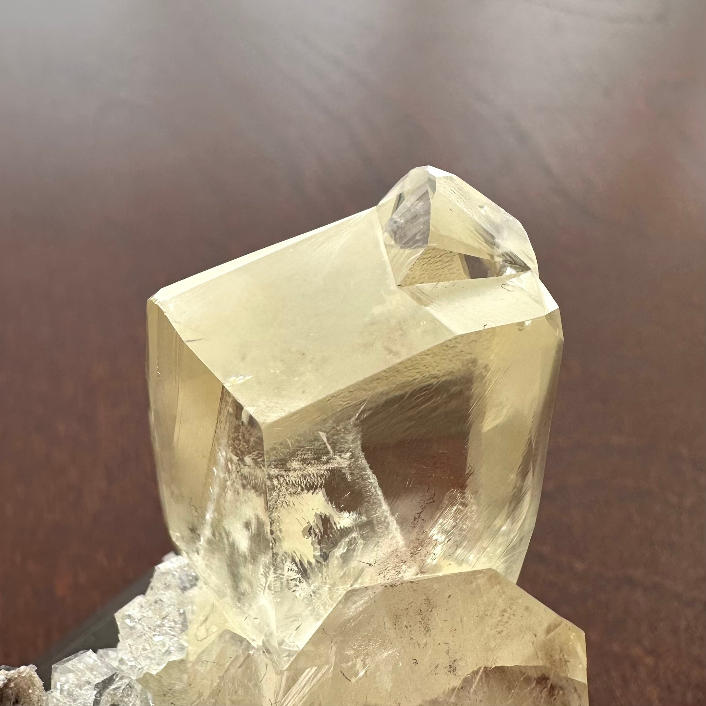 カルサイト / アポフィライト / スティルバイト【Calcite with カルサイト / アポフィライト / スティルバイト【Calcite with