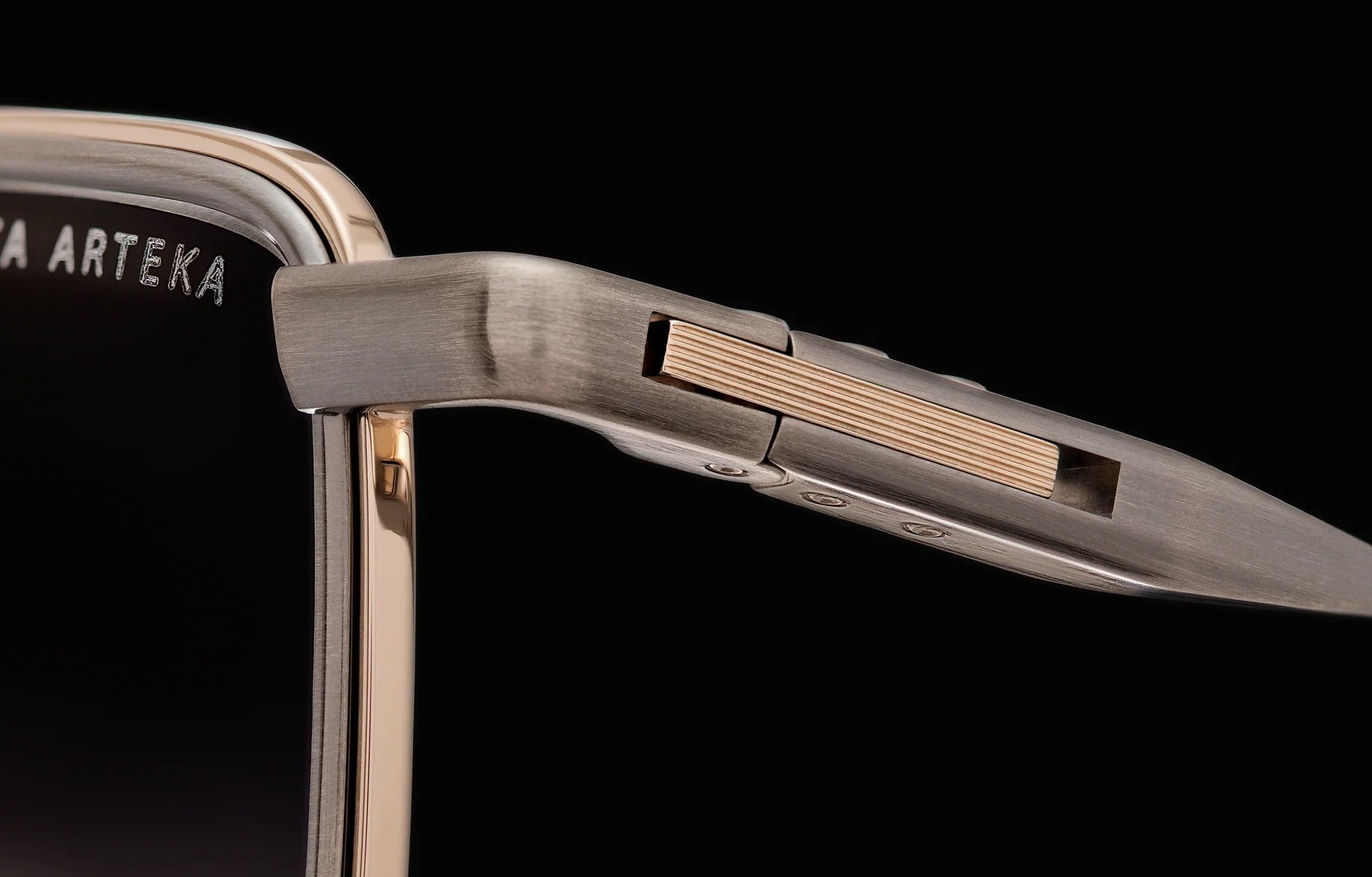 ARTEKA//DTX199@DITA | Re:TRUST EYEWEAR