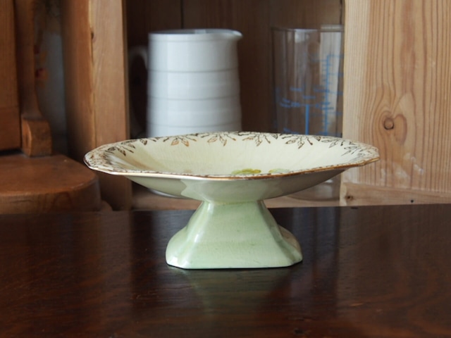 イギリスアンティーク　陶器製コンポート