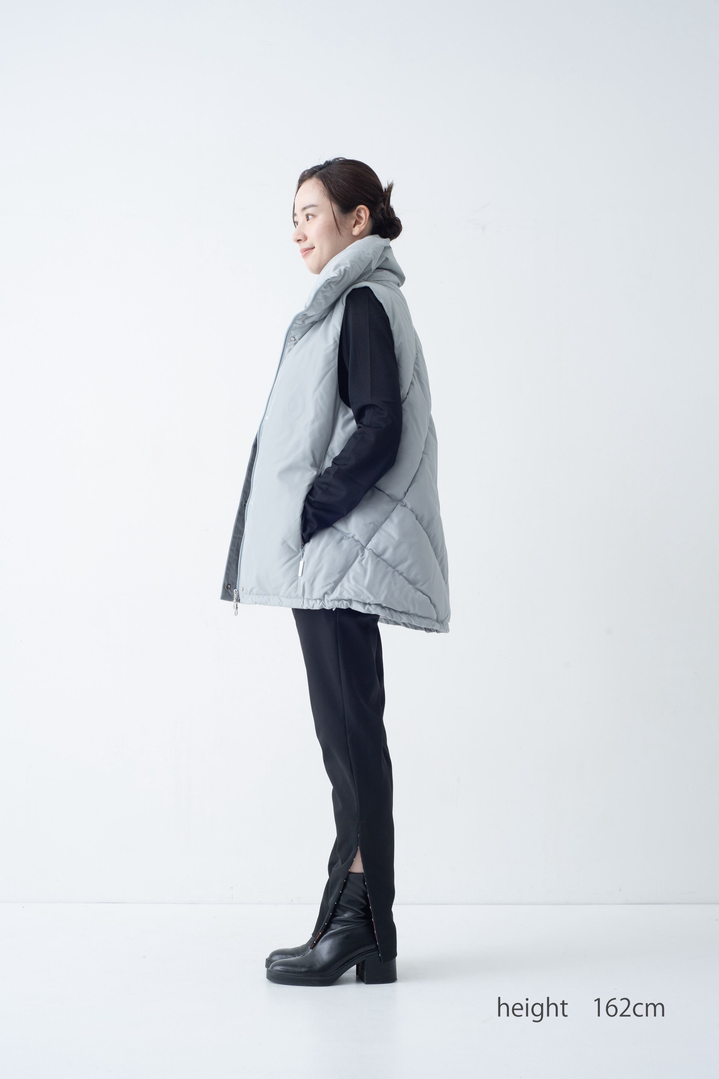 KWD STAND COLLAR DOWN VEST | KWD ONLINESHOP