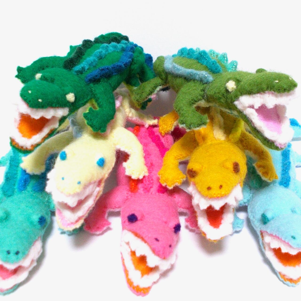 甘噛みワニ | 指人形、はじめました