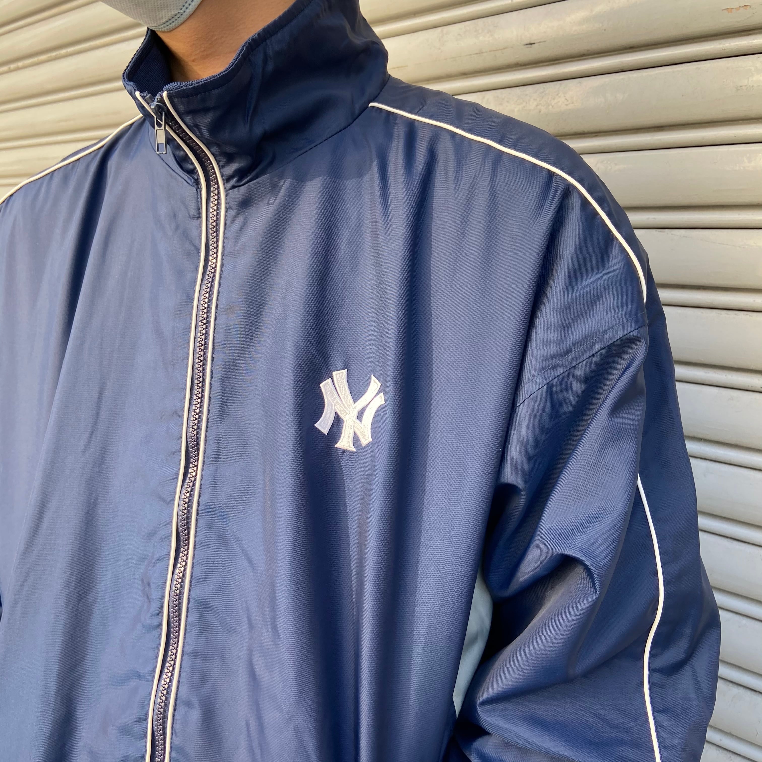 adidas YANKEES ヤンキース　ナイロンジャケット