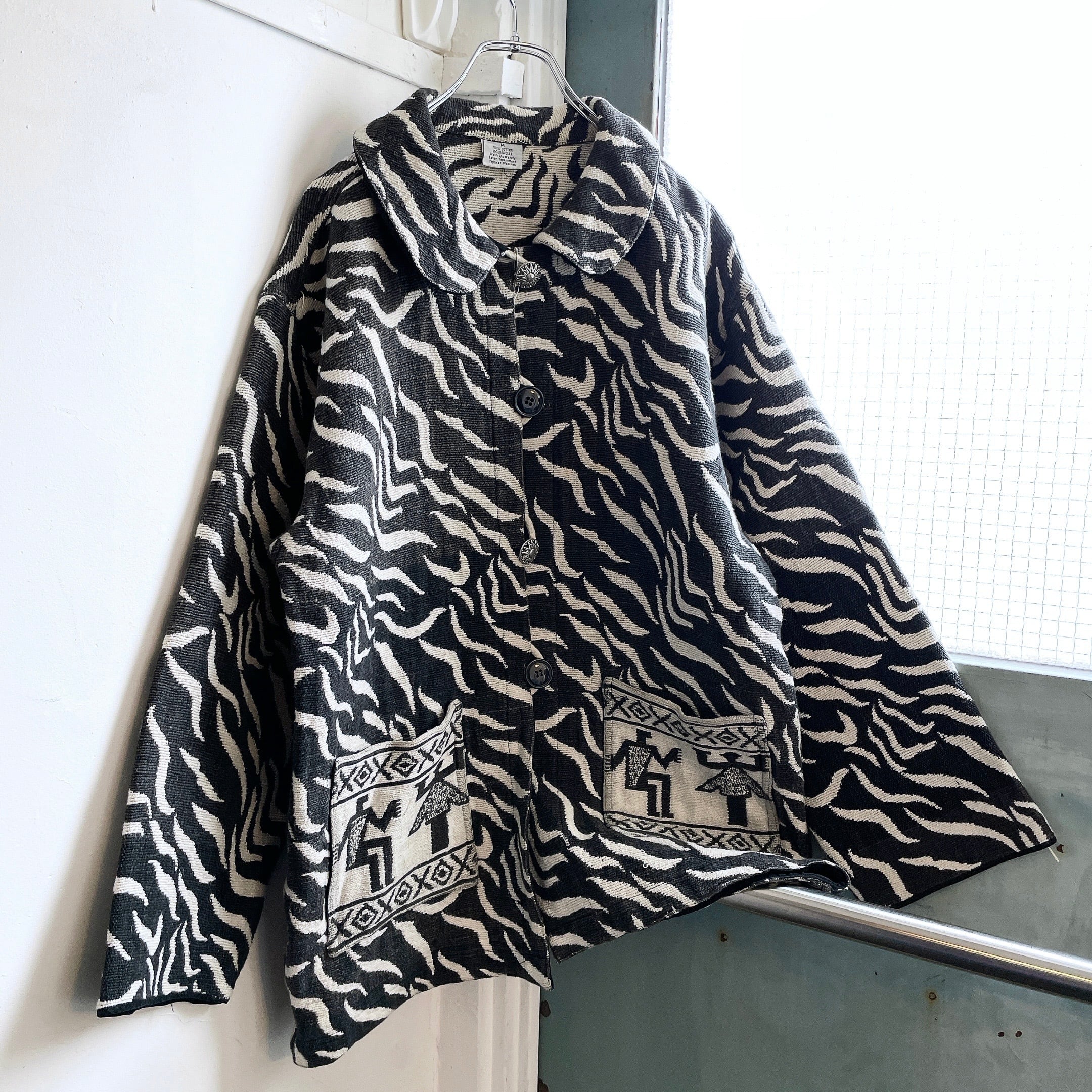 Ethnic × Zebra pattern design vintage weaving monotone jacket