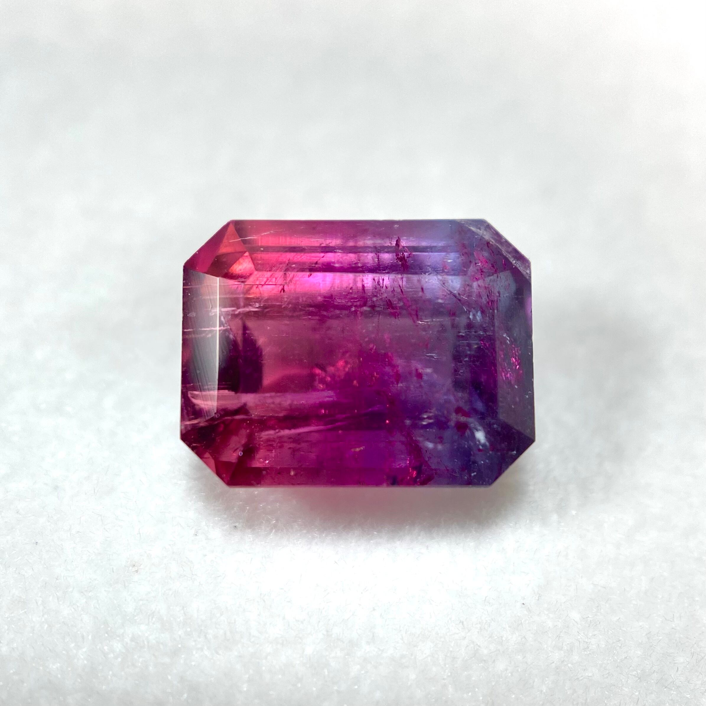 毒々しく鮮やかなバイカラートルマリン