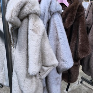 エイミーロウ  Eimee Law ミンクファーフーディードロストベスト