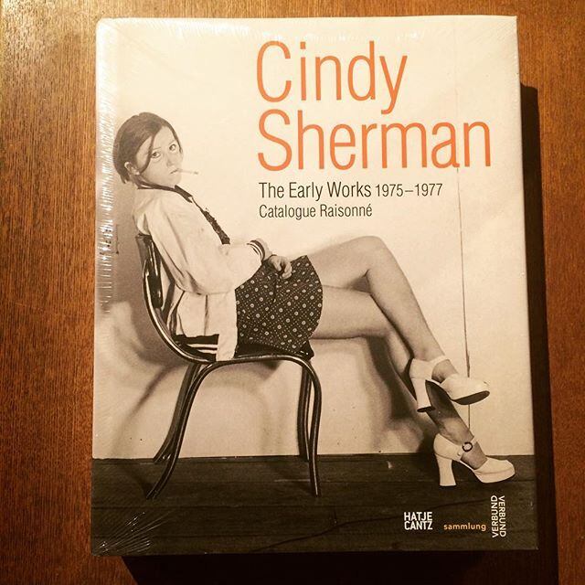 写真集「The Early Works 1975-1977 Catalogue Raisonne／Cindy Sherman」 - 画像1