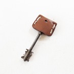 一点もの｜レザー キーキャップ｜Leather Key-cap(R)｜レギュラーサイズ｜本ヌメ革(姫路レザー)"タンブラウン Cukri Dog"｜001
