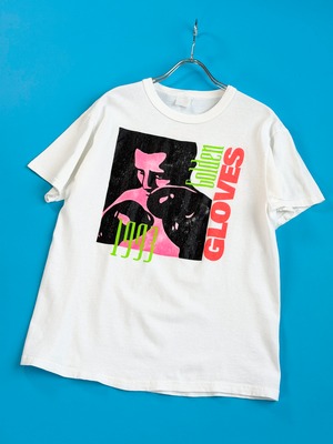 Golden Gloves tee