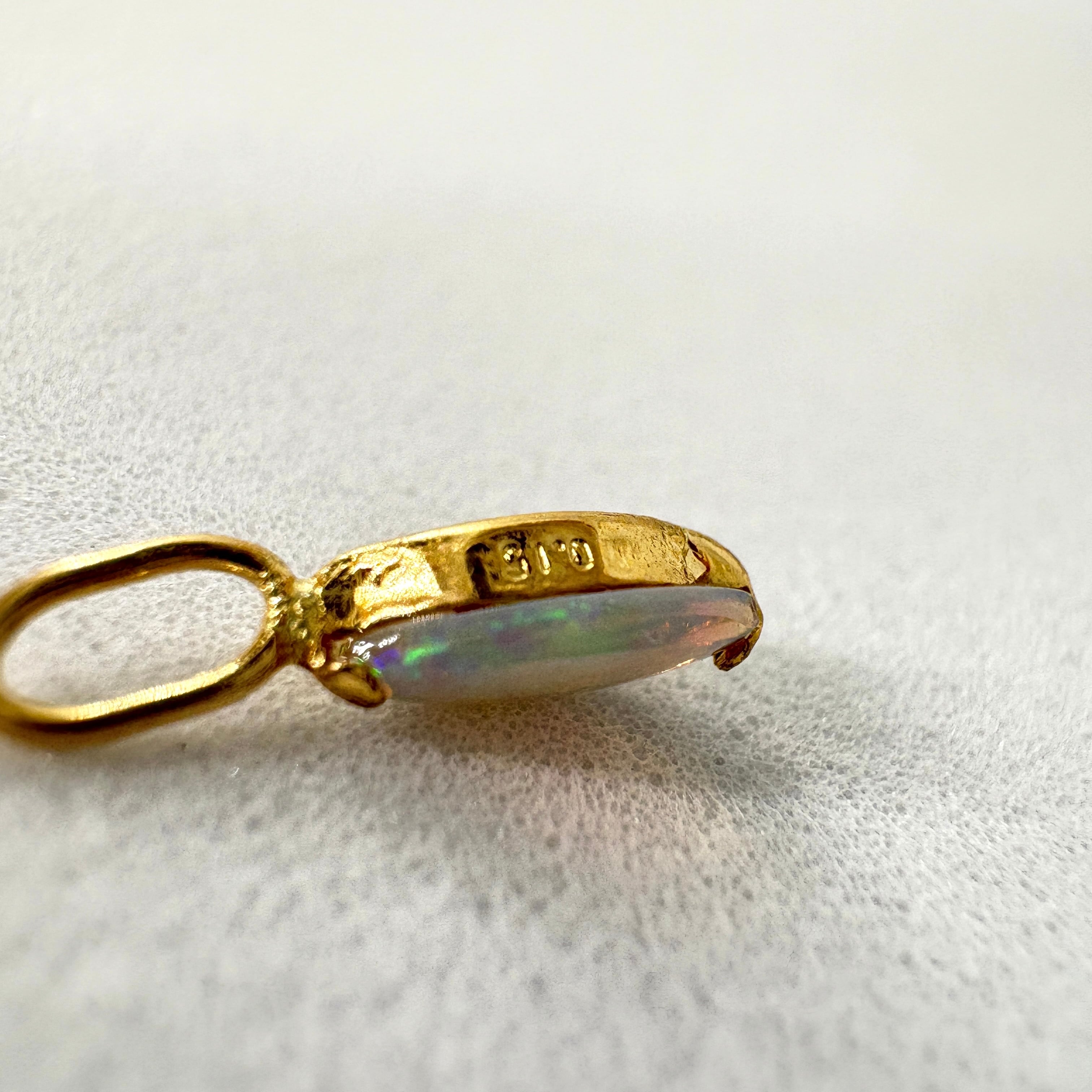 オパール ペンダントトップ オーストラリア産 0.15ct 約5㎜ | ヒロ