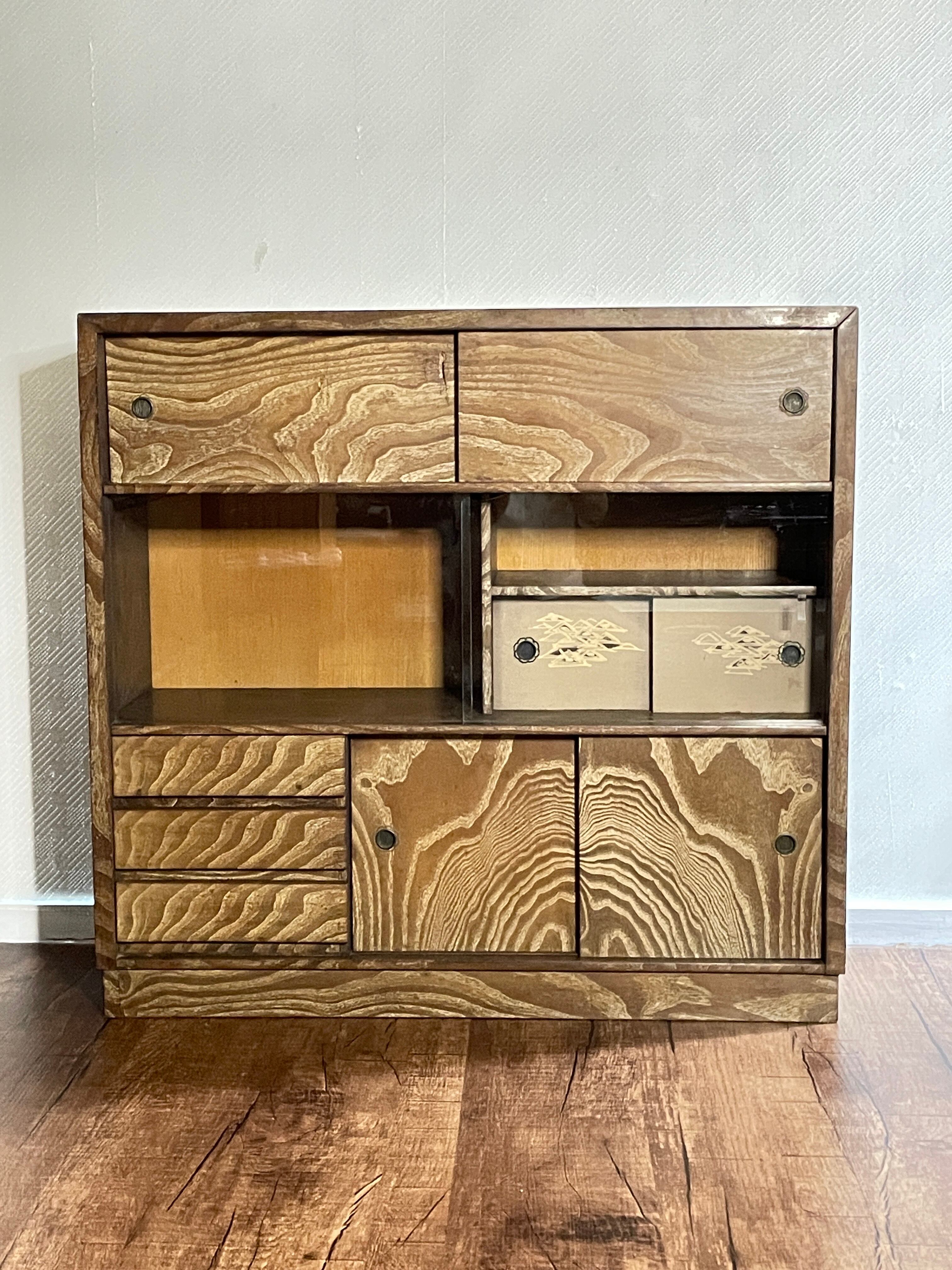 【昭和レトロ】茶ダンス｜収納棚｜ガラス戸付き｜キズあり｜木目調｜ヴィンテージ家具 昭和レトロ】茶ダンス｜収納棚｜ガラス戸付き｜キズあり｜木目調