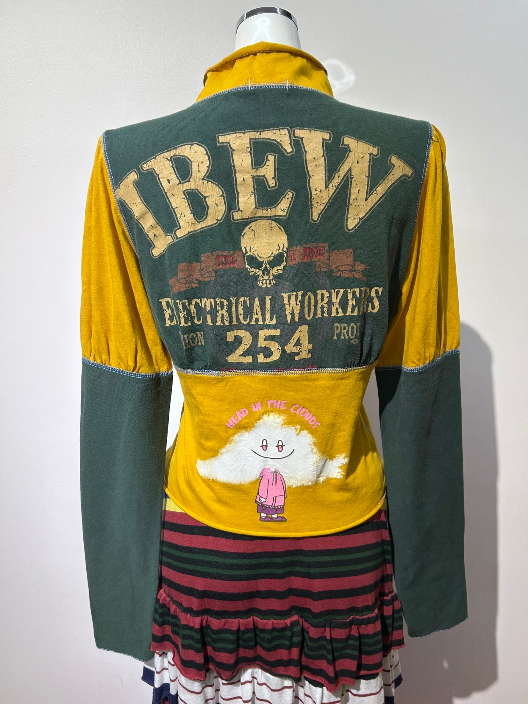 Remake zip-up tops