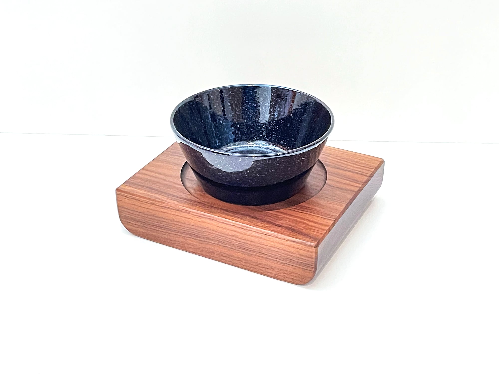 ねこちゃん お椀 台形 黒 | 加藤木工株式会社 online shop
