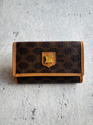 CELINE マカダム柄 トリオンフポイント キーケース
