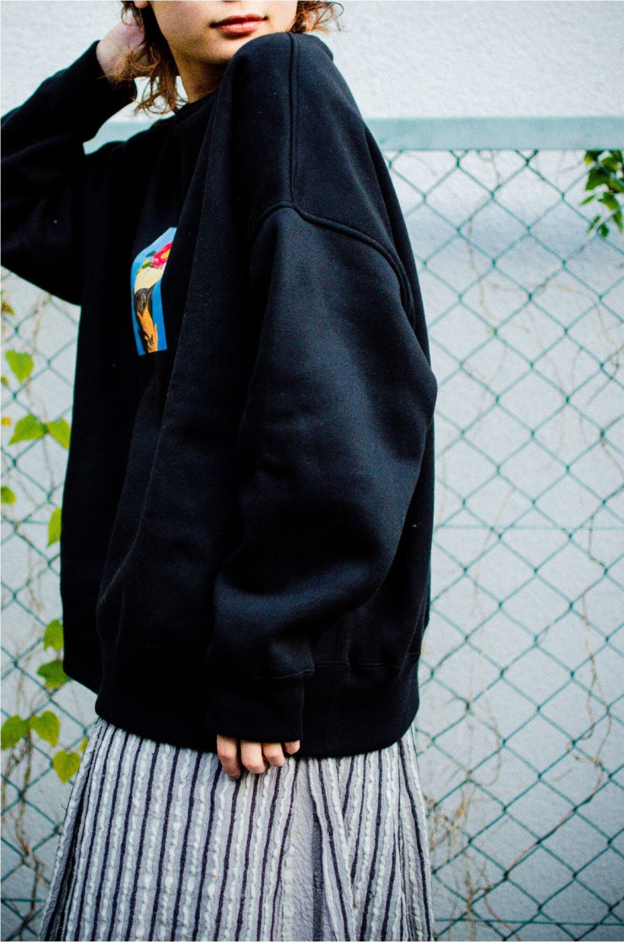 4.5TATAMI Big Silhouette Sweat black