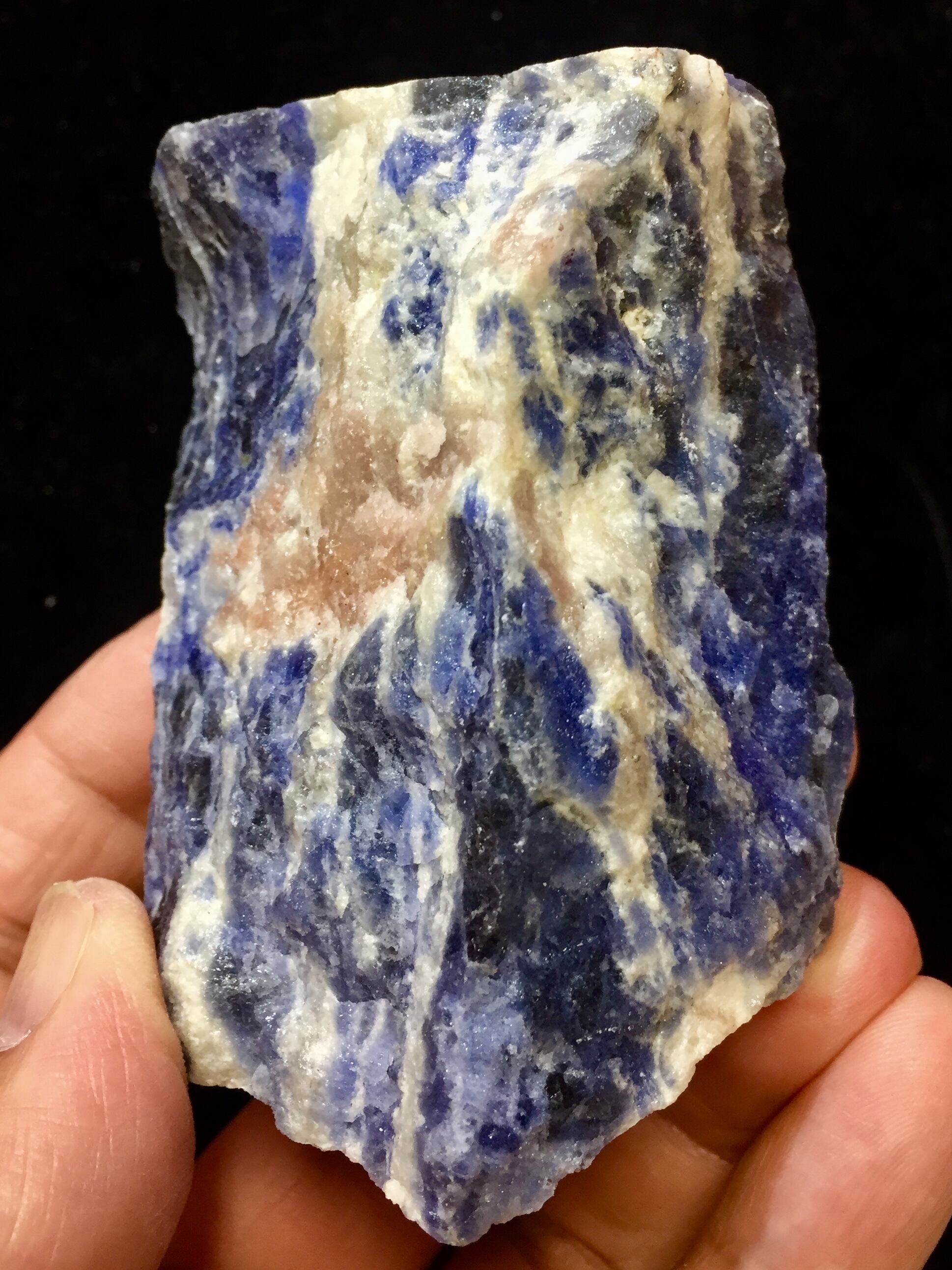 8) ソーダライト原石 | レムリアの太陽