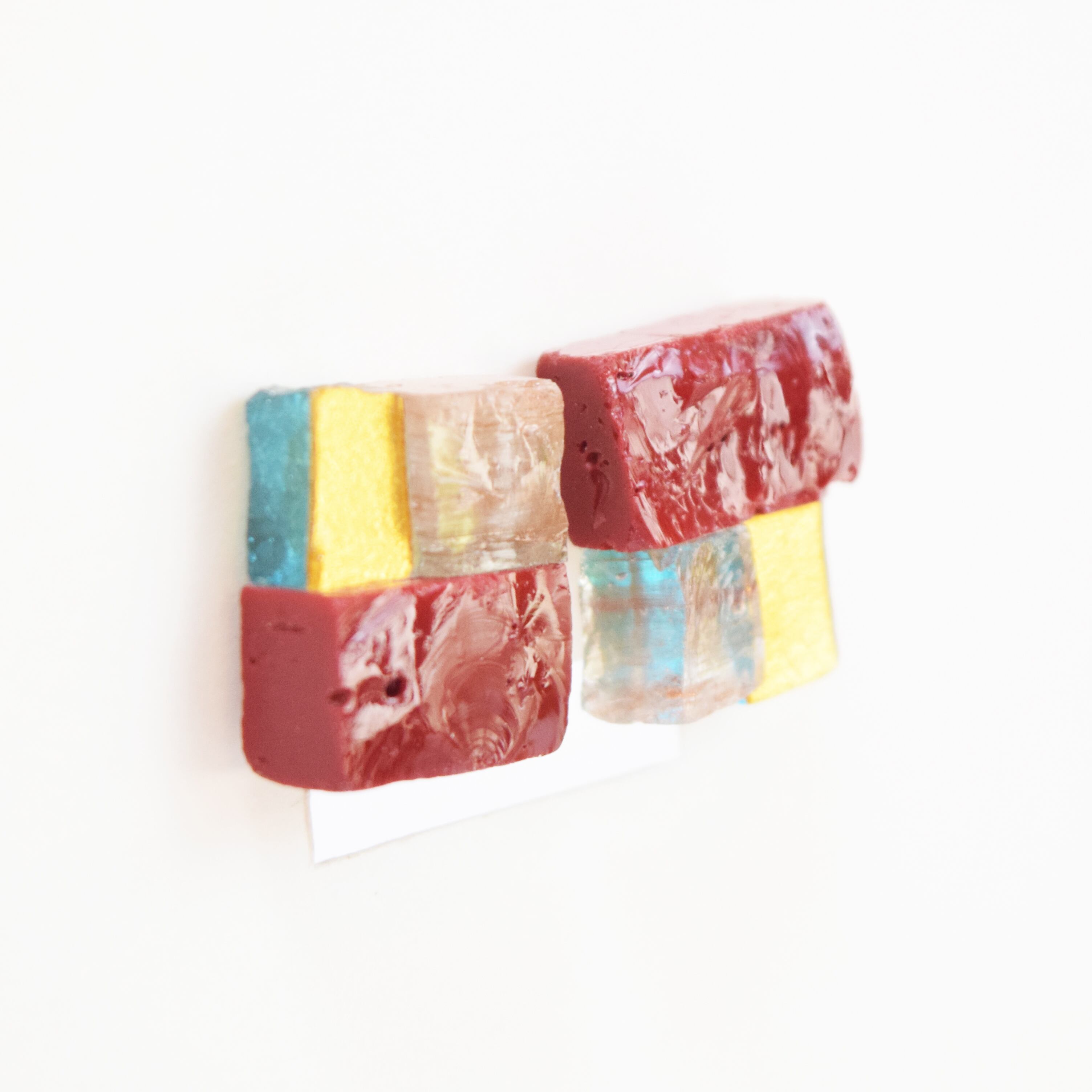 【ベーシック】イヤリングL　えんじ×ゴールド×ラメクリア