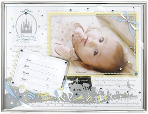 ガラスのデザインが素敵 ベビー フォトフレーム 卓上 誕生の喜びを彩る夢いっぱいのイラストたち ブルー 本体サイズ21×1×高さ16cm サービス1枚 散りばめられたラインストーンとガラスの重なりがきらきら輝く エンヴェールヘルック(R)