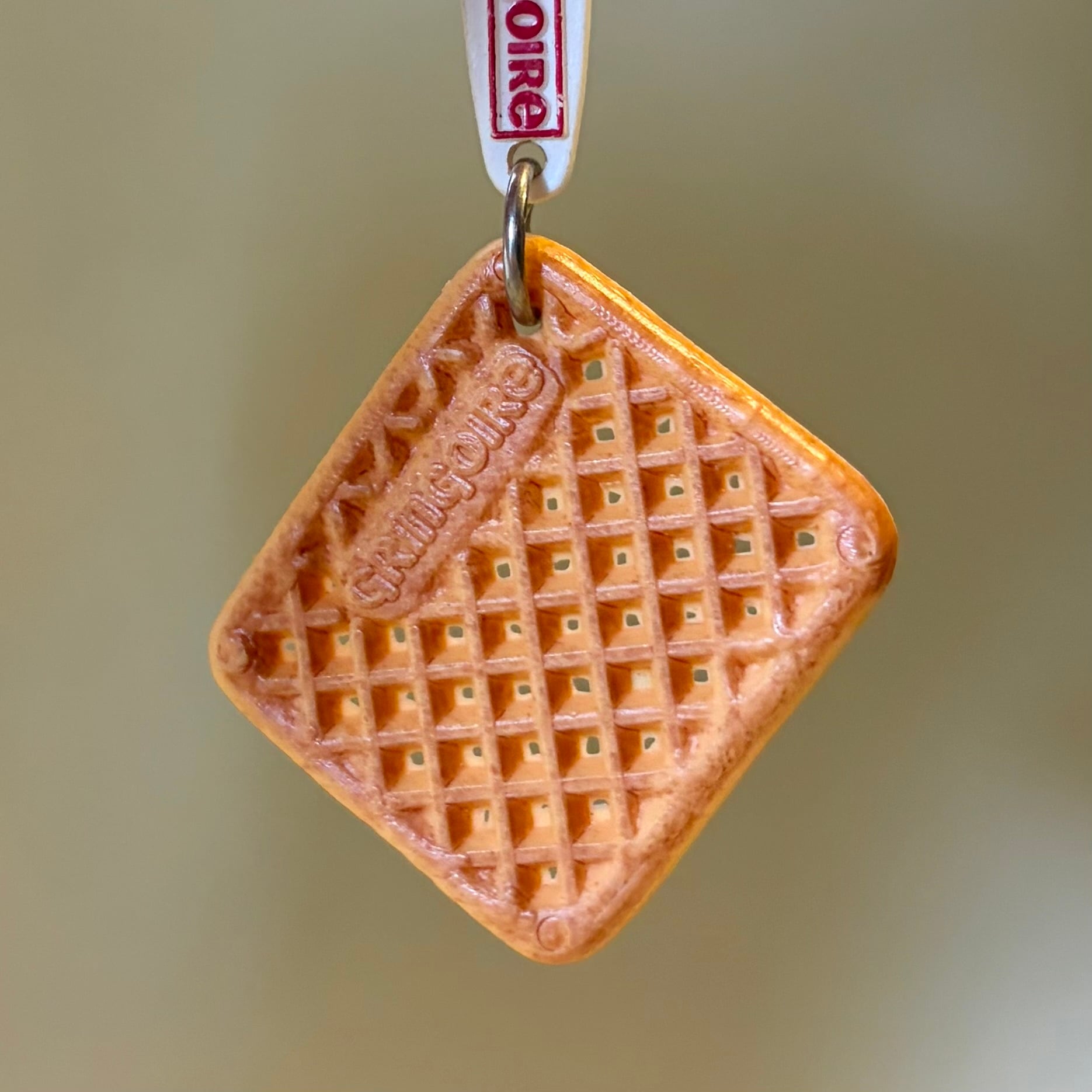 LUCKY STRIKE ラッキーストライク タバコ フレンチキーホルダー