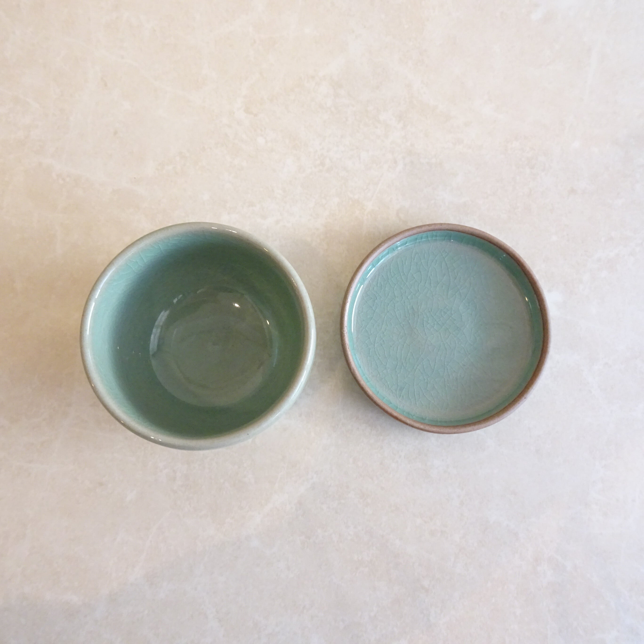 韓国青磁の蓋つき器（金正黙作） | 純喫茶家具の村田商會