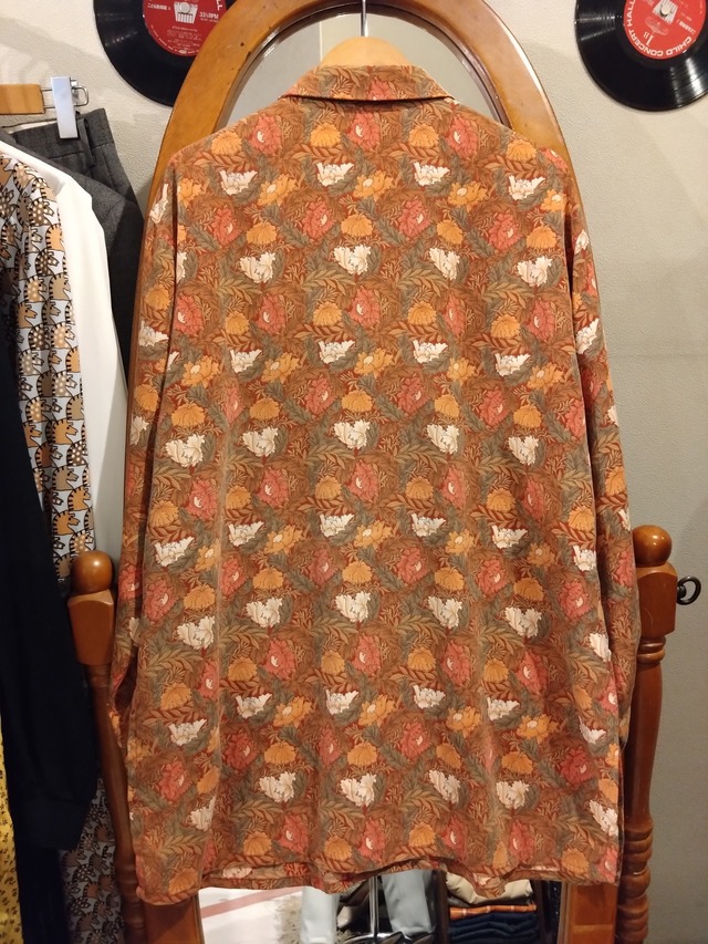 ウィリアムモリスみたいな花柄ブラウス/東京ブラウスメイドインジャパンビンテージMADEINJAPANVintage日本製洋服