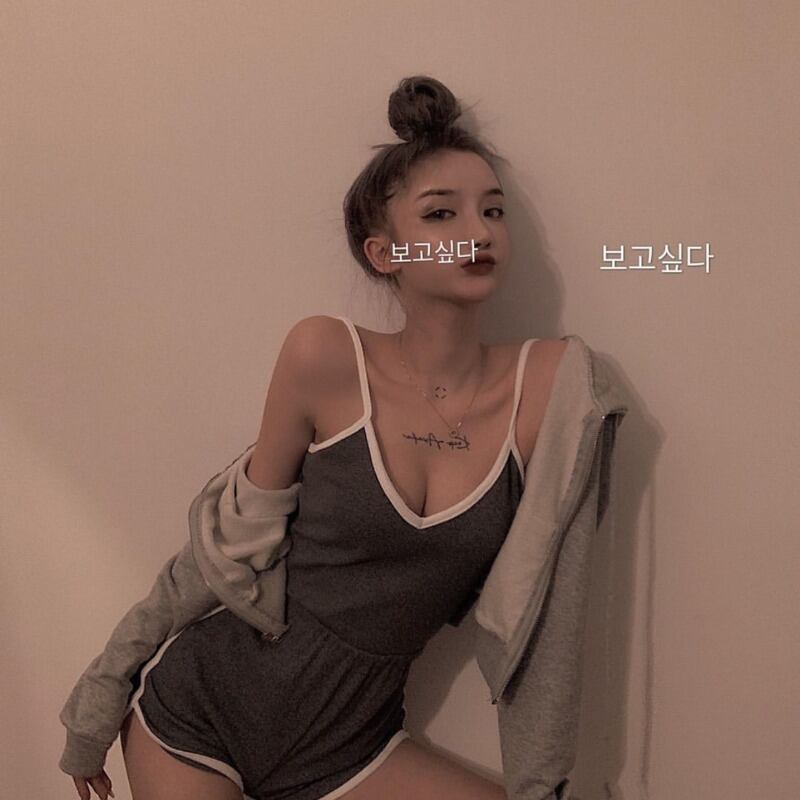 グレーのハイウエストジャンプスーツレディースタイトワイドレッグ秋スーパーショーツ2020新しい薄いスポーツカジュアルパンツ ブラックストロベリース42873102964