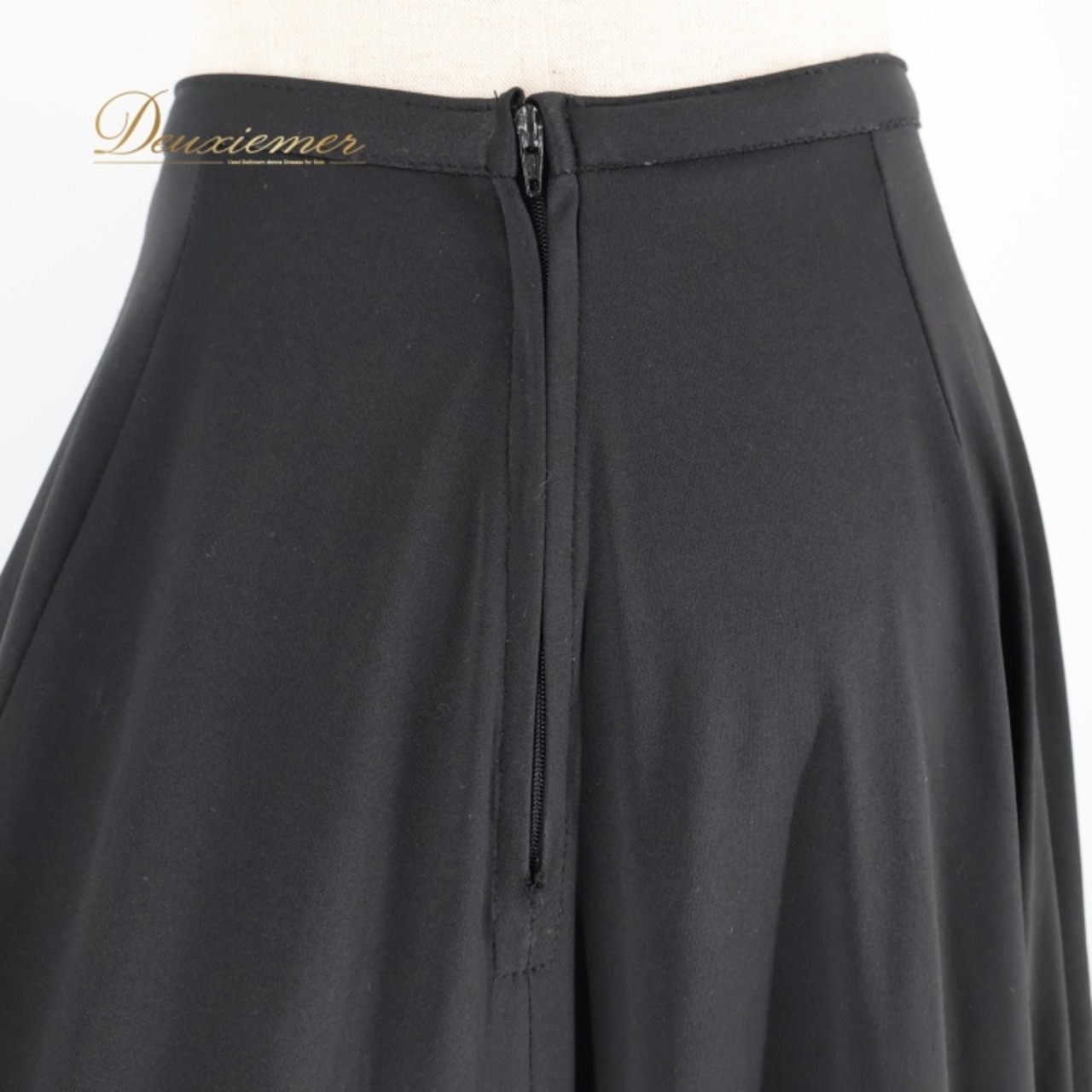 フラメンコ 衣装 ファルダ スカート ペチコート 黒 レッスン 練習着 無地 柔らかい ボランテ フリル ブラック系 フェミニン スカートファルダ おしゃれ 軽やか 踊りやすい シンプル 黒色 柔らか素材 フリル付き ペチコートレッスン