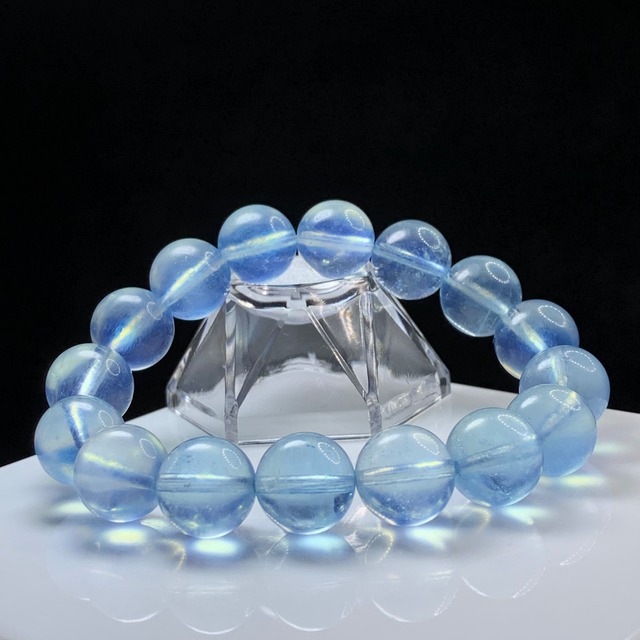 1.透明☆美しい色合い・アクアマリン ブレスレット