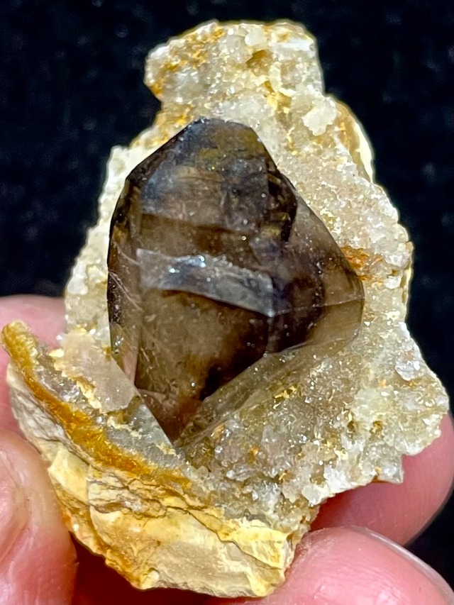 13) アボリジニー「レムリアン・ドリーム」スモーキー・ダイヤモンド母岩付き