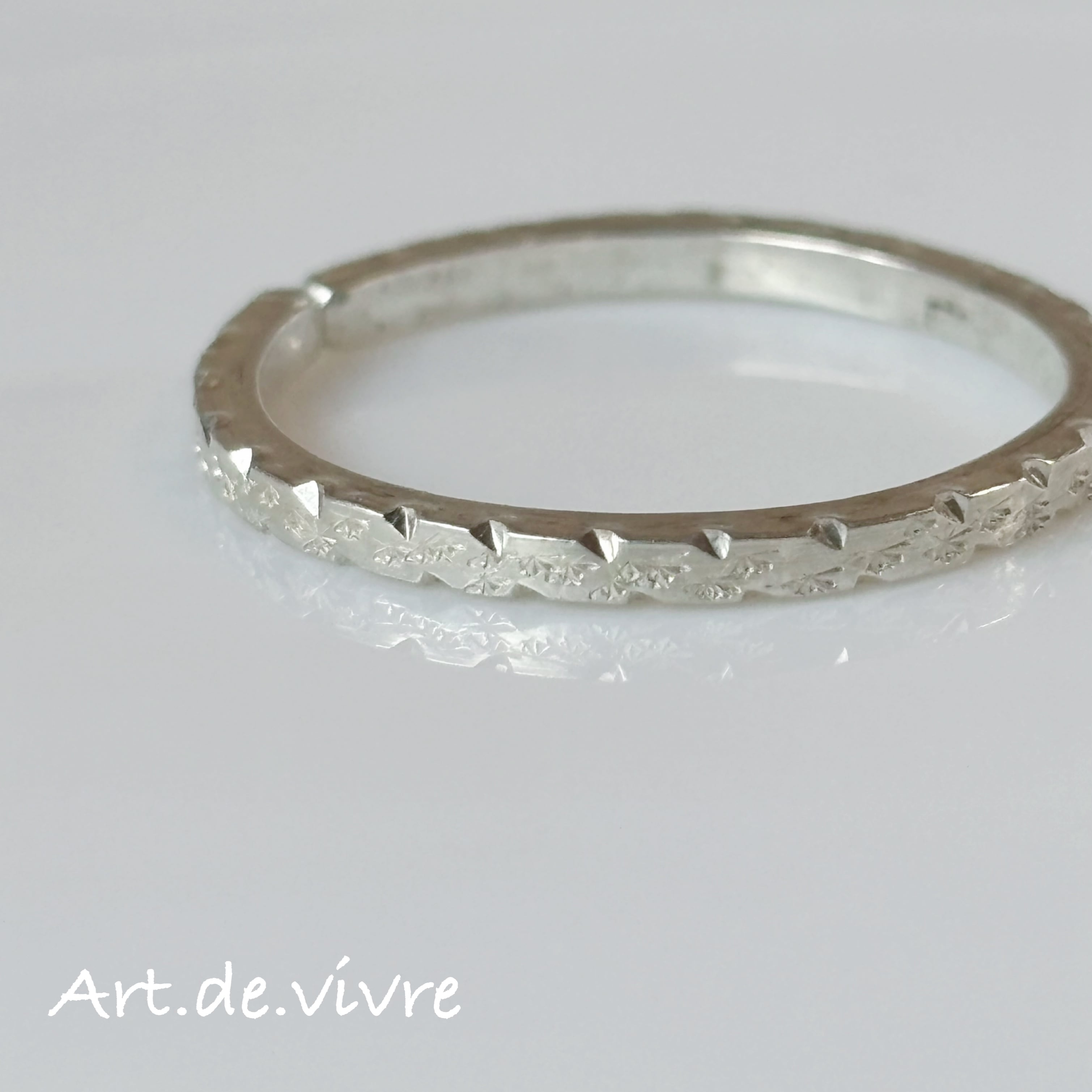 つけっぱなしOK！純銀（ピュアシルバー999）キラキラのテクスチャー