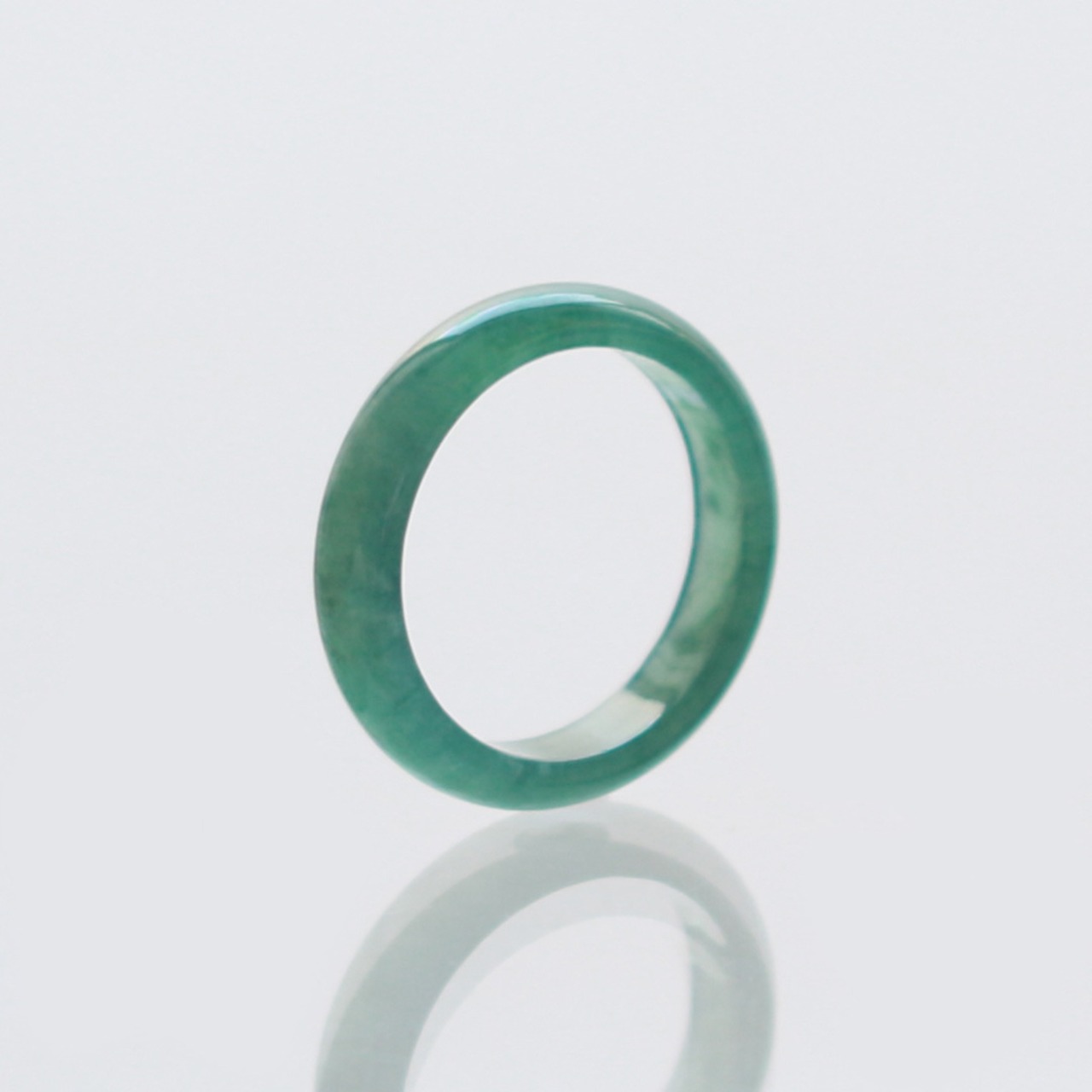 【12,5号】ダークピーコック ！くり抜き甲丸リング A貨翡翠 jd_rg1466