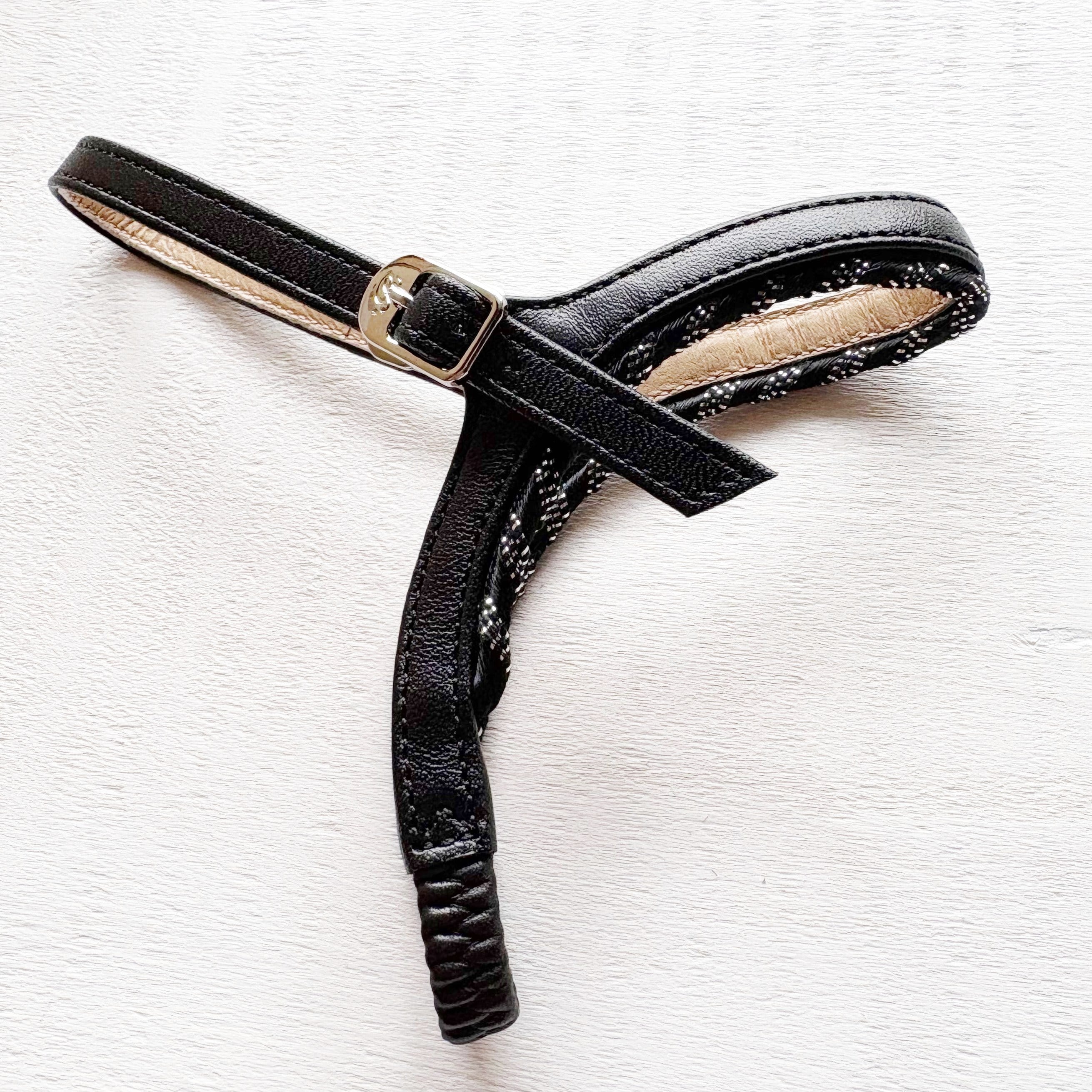 Type R001 ブラックナチュラルレザー<シルバー縞々リボン付き> (S.M.L)シューループ