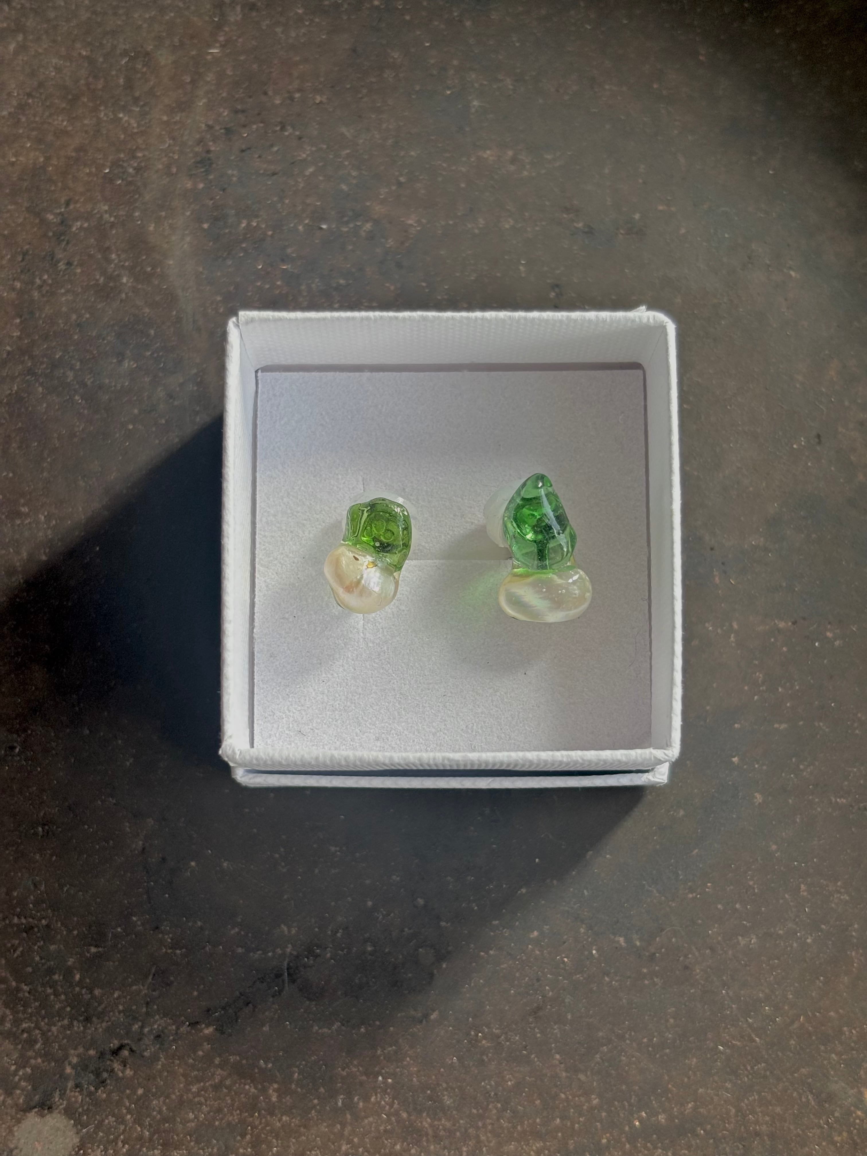 シーグラスイヤリング/Bamboo Green