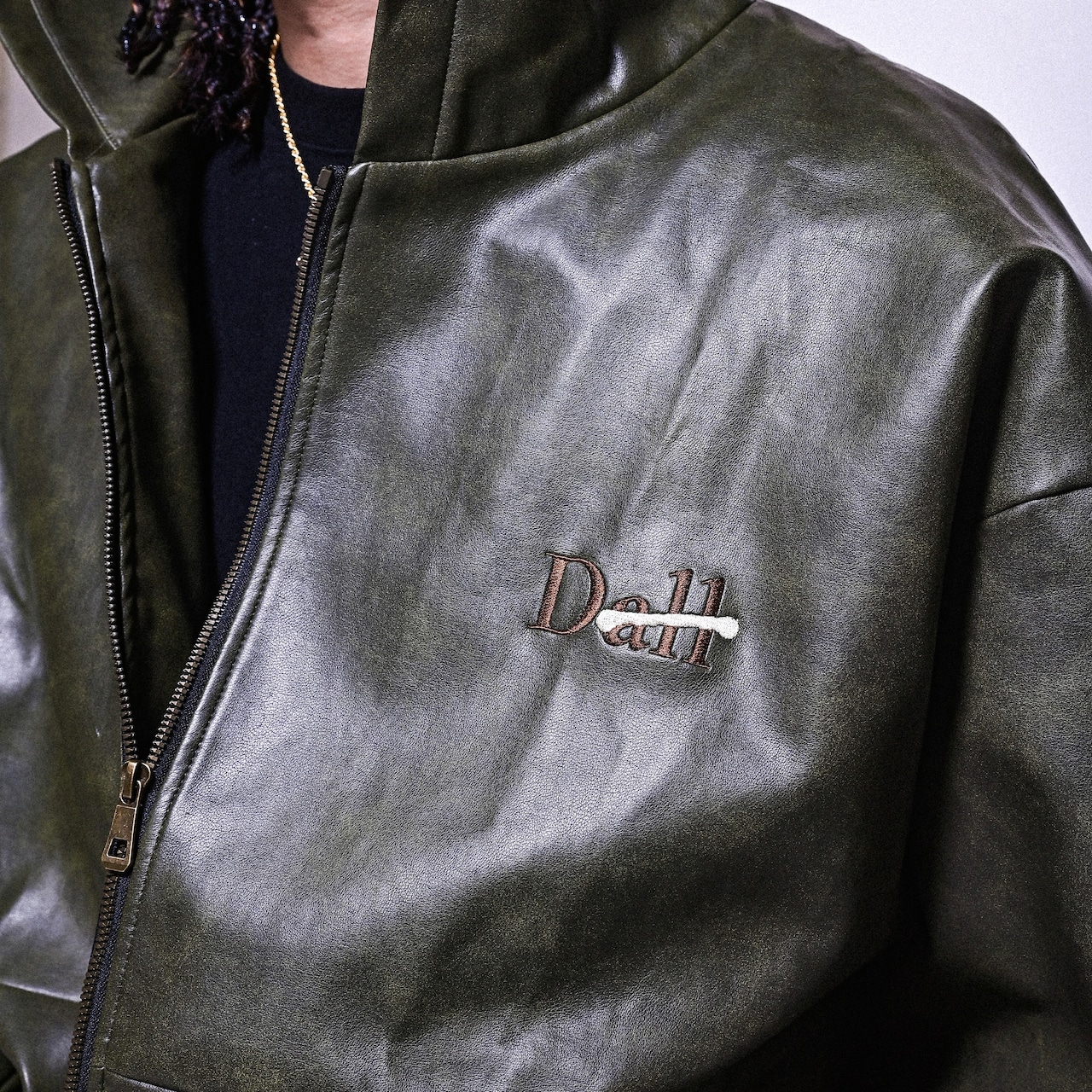 CLASSIC LOGO VINTAGE HOODED LEATHER JACKET | DALL 