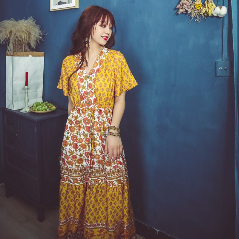 サマーボヘミアンスタンダードエスニックプリント柄Vネックボタンウェスト薄手ドレス レトロ 夏物 延命家ファッション3961816