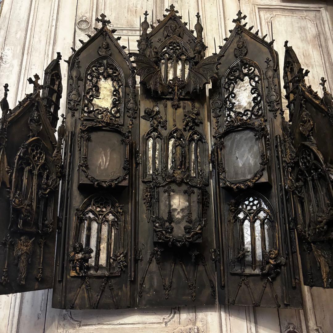 1点限定作品】漆黒の静寂時を経た退廃の美を纏う大祭壇 | VIRTU MORE