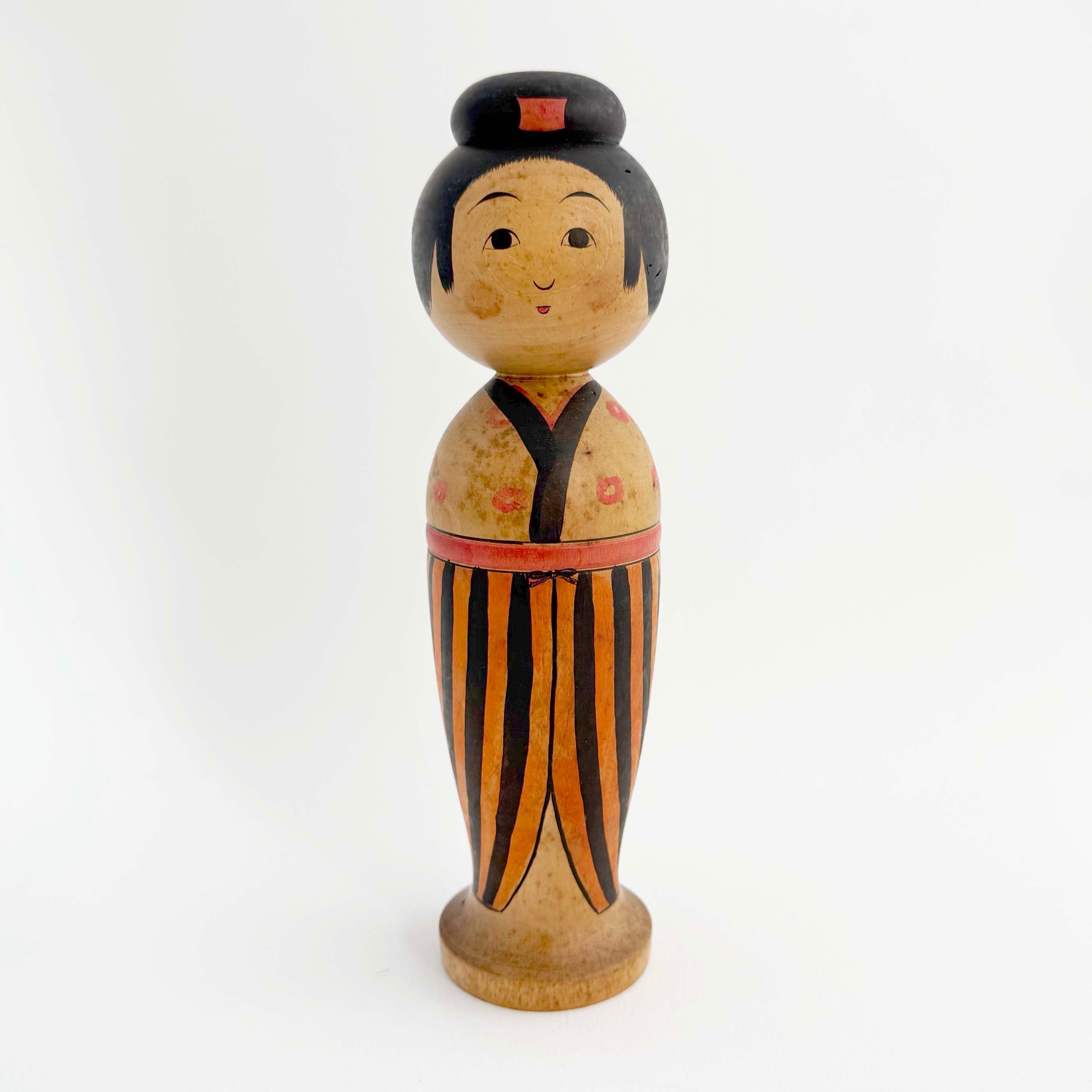 沖縄こけしホルダーin 戦前（昭和17年？）ヴィンテージこけし（弥治郎系 / 蔦作蔵）