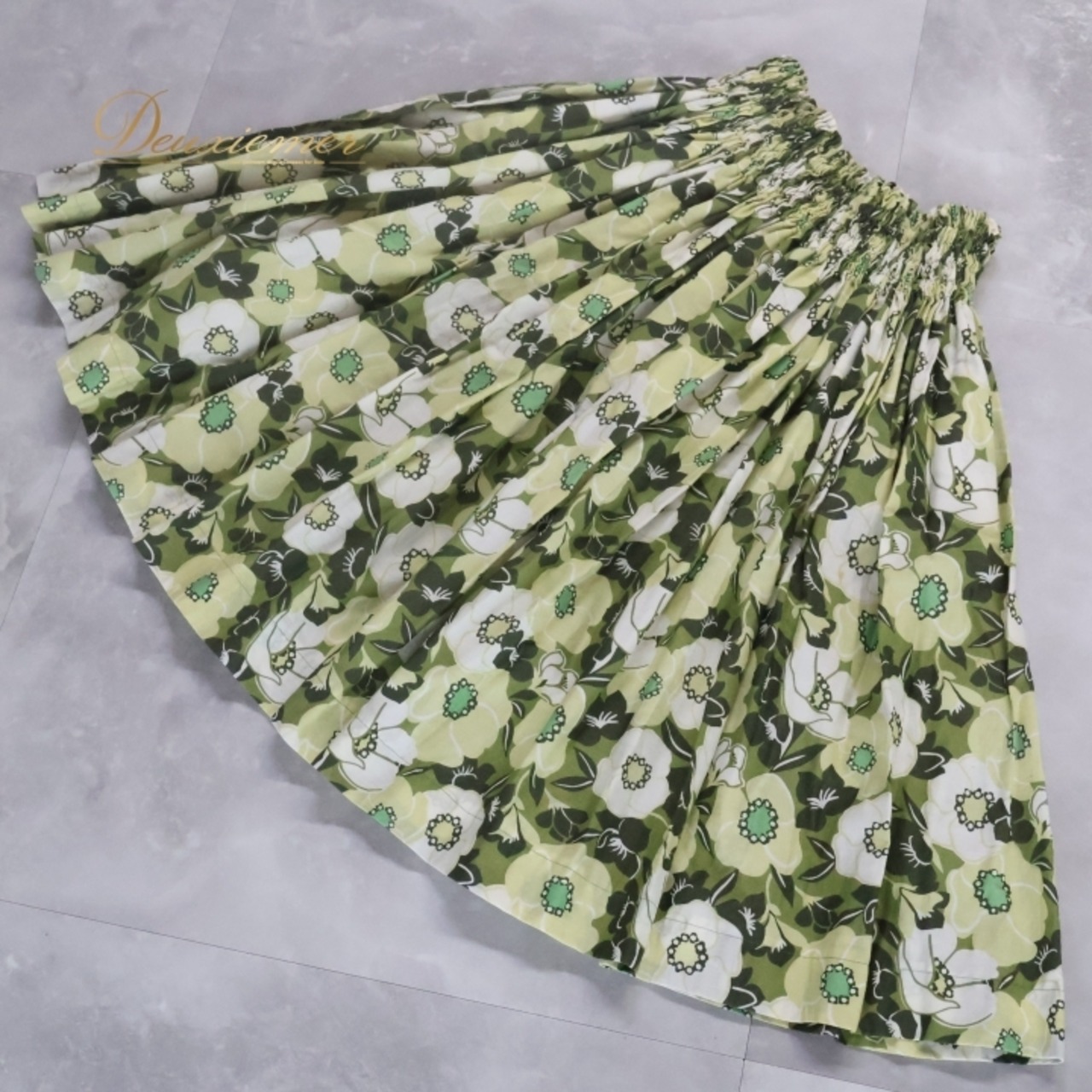 フラダンス 衣装 パウスカート カーキ系 ハワイアンプリント フラワープリント 花柄 アロハ レッスン 練習 フラ ダンス ハワイアン フラワー グリーン系 ホワイト系 緑 白 シングル スカート かわいい おしゃれ 上品 大人っぽい フェミニン ファッション エレガント カジュアル ゴムウエスト 軽やか レディース